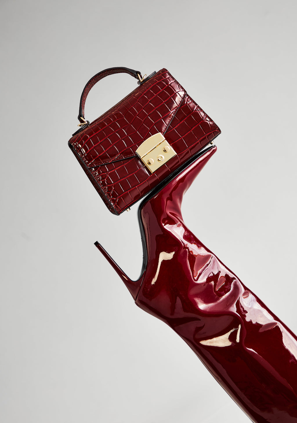 Renee Bag by retrofête in Burgundy Croco, product image 2