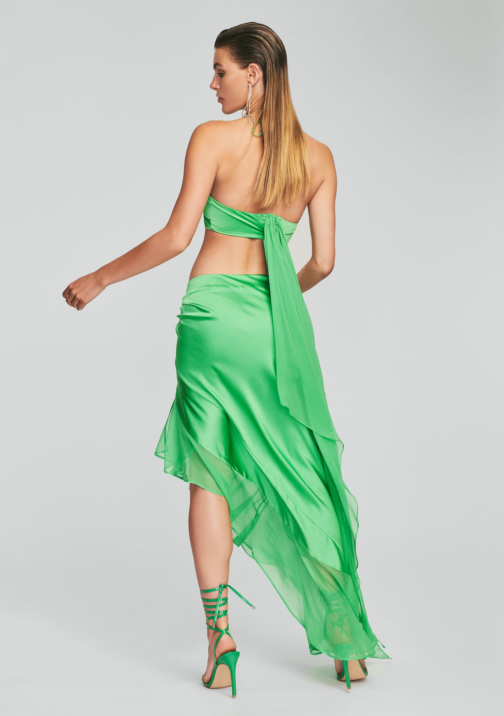 Mesta Silk Top by retrofête in Green, product image 4