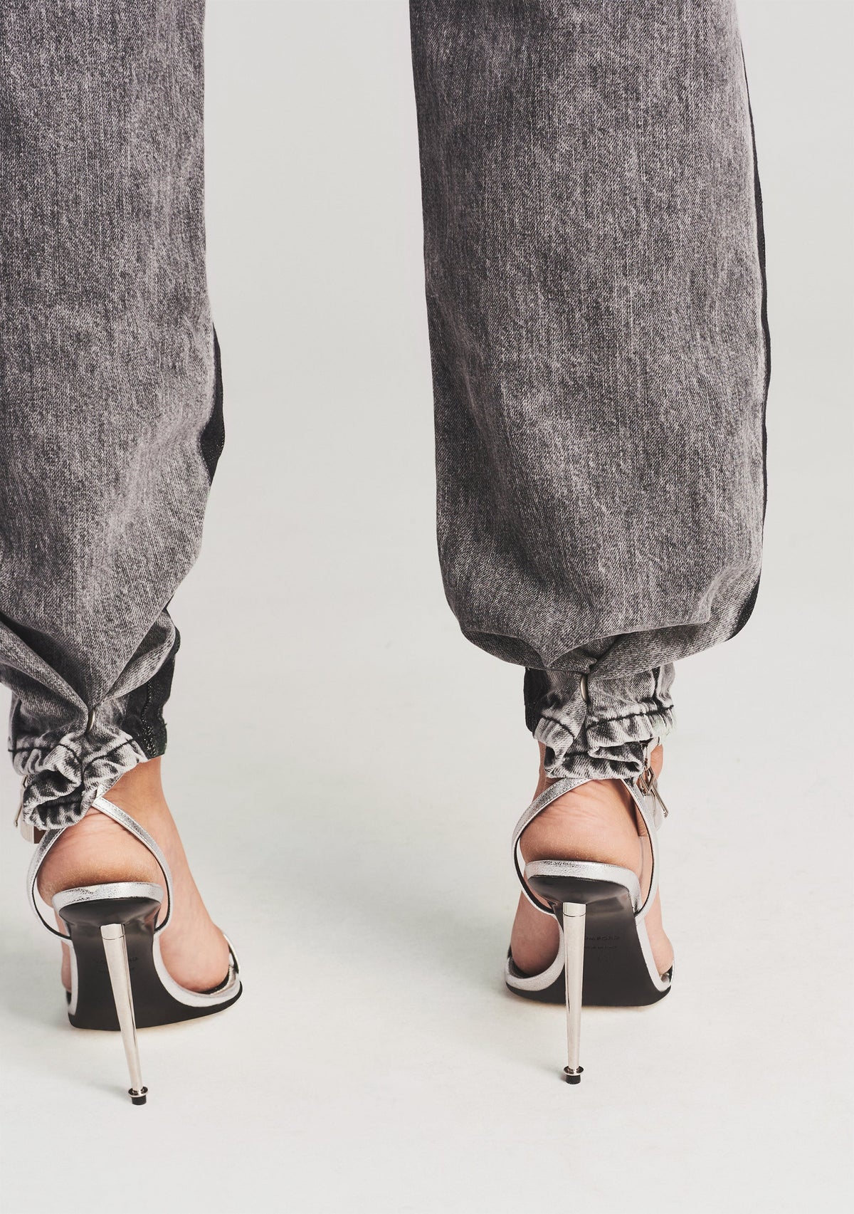 Maggie Mid Rise Jean by SEROYA in Alameda, product image 5