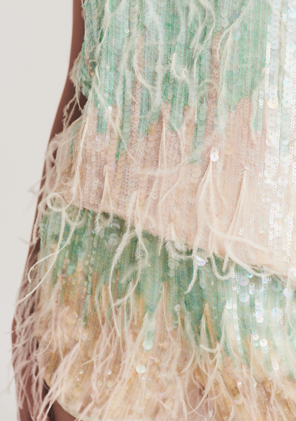 Luzi Top by retrofête in Feather, product image 2