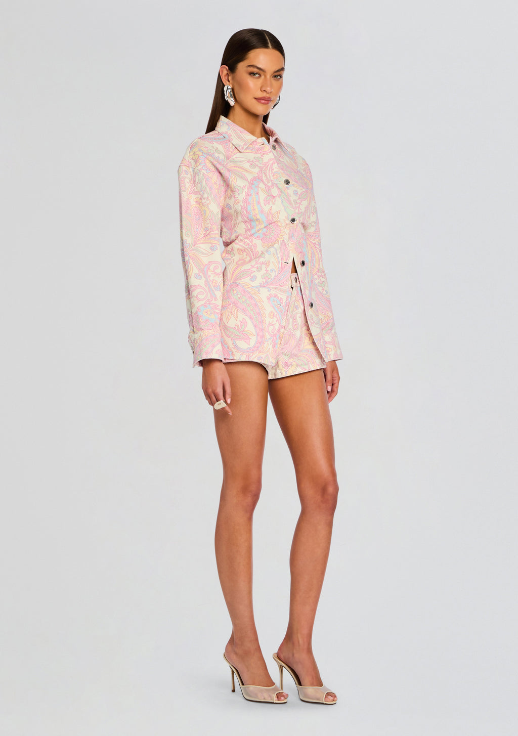 Gaelle Denim Short by retrofête in Pastel Paisley, product image 4