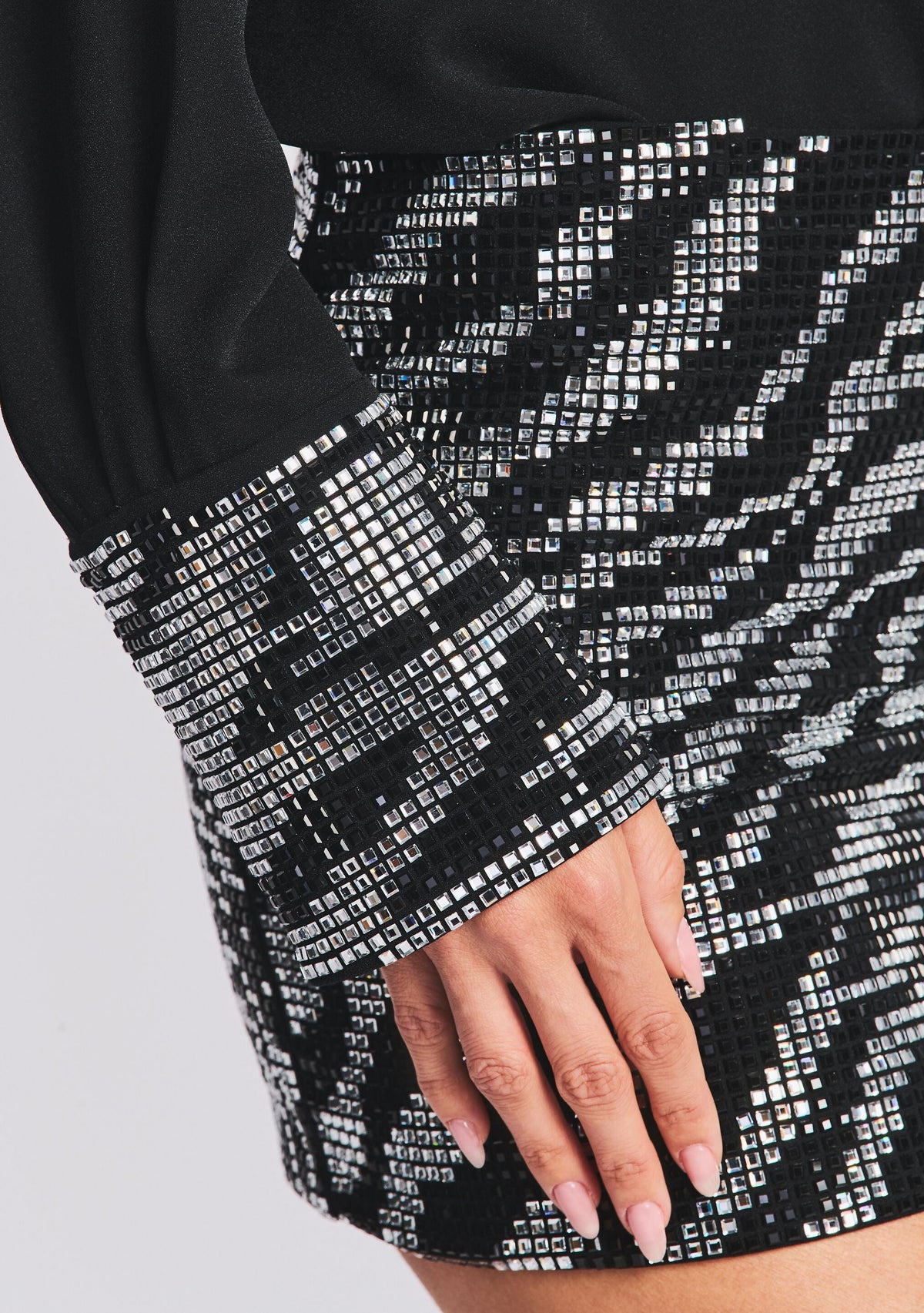 Andrea Shirt by retrofête in Black/Silver, product image 2