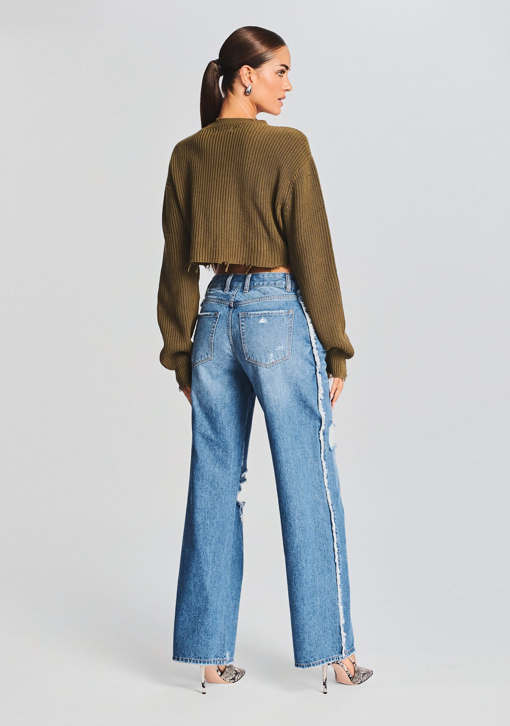 Mid Cropped Devin Sweater by SEROYA in Fort Greene, product image 4