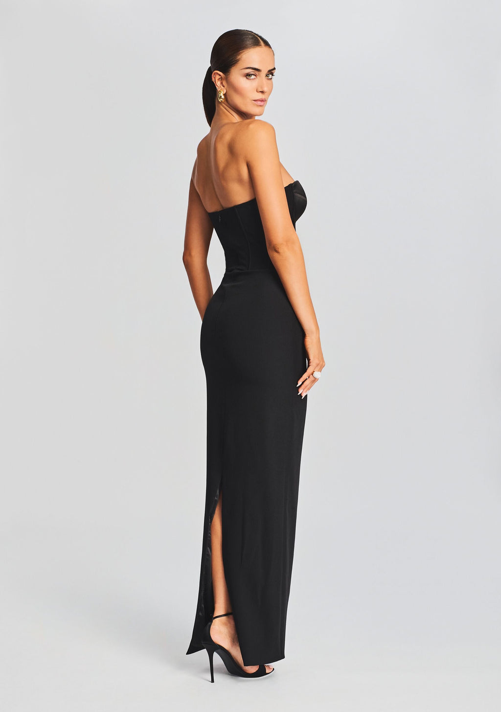 Luna Dress by retrofête in Black, product image 4