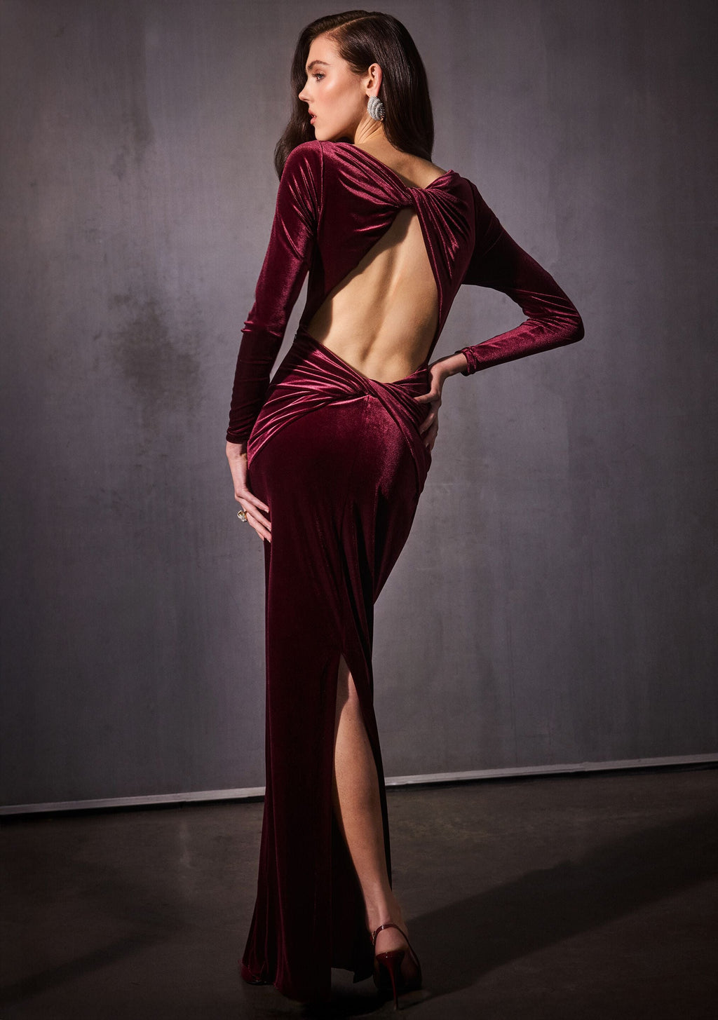 Alizee Velvet Dress by retrofête in Scarlet, product image 2