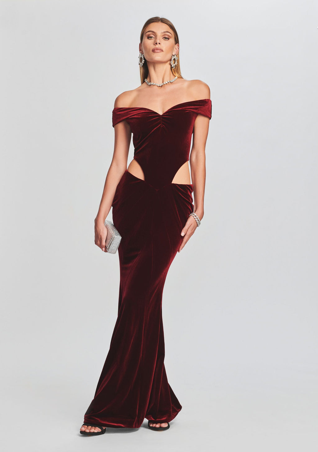 Giada Velvet Dress by retrofête in Burgundy, product image 2