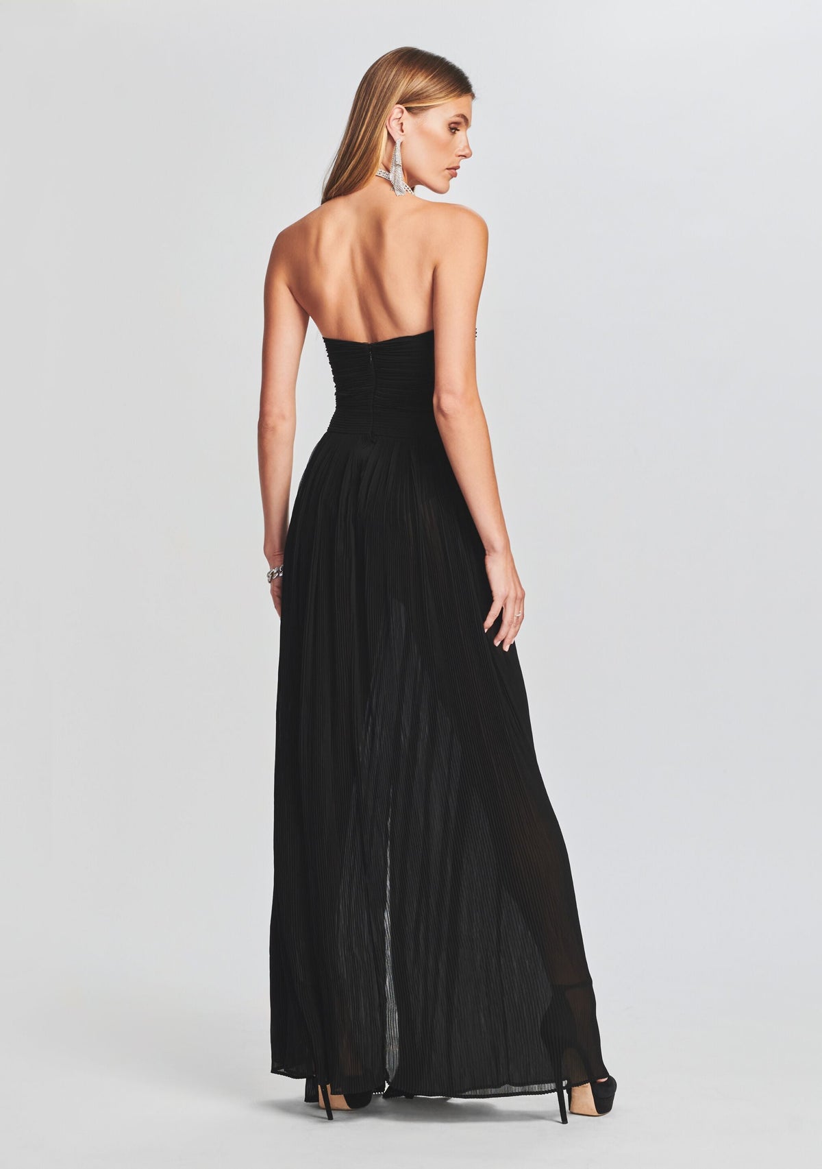 Carter Chiffon Dress by retrofête in Black, product image 4