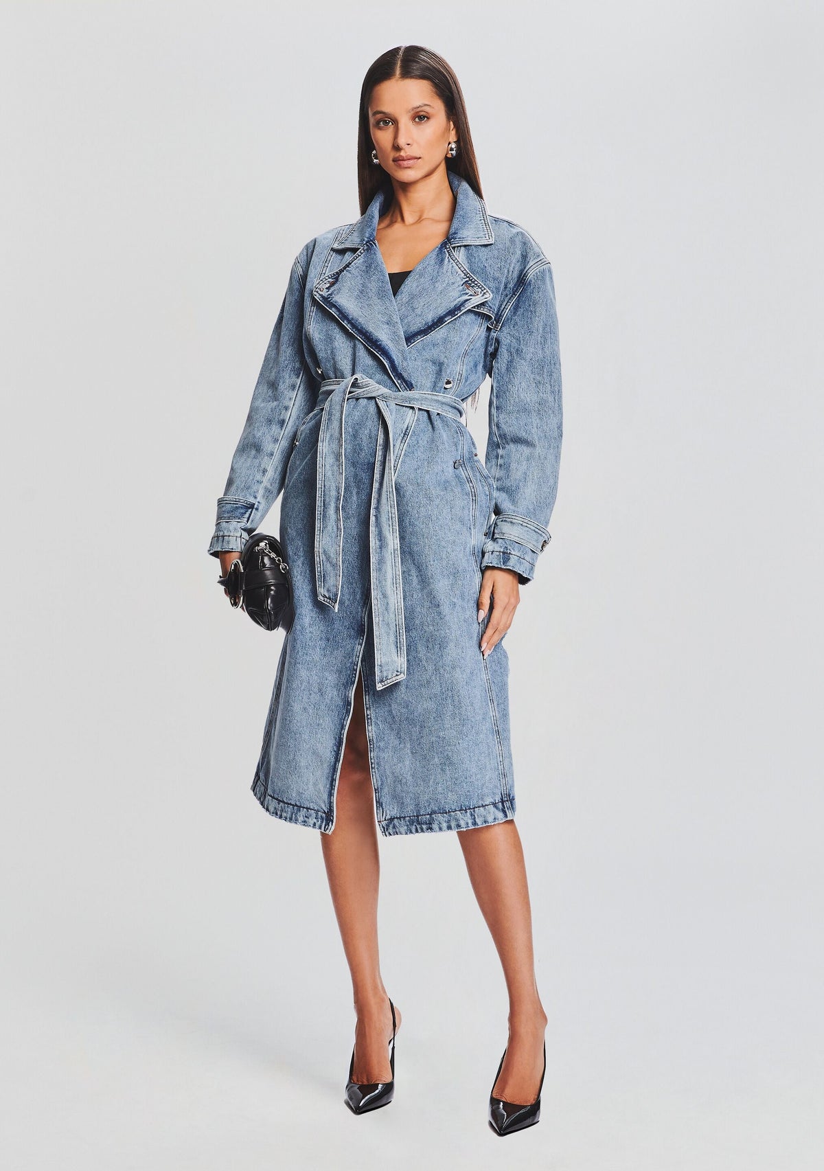 Dakota Denim Jacket by retrofête in Alani, product image 5