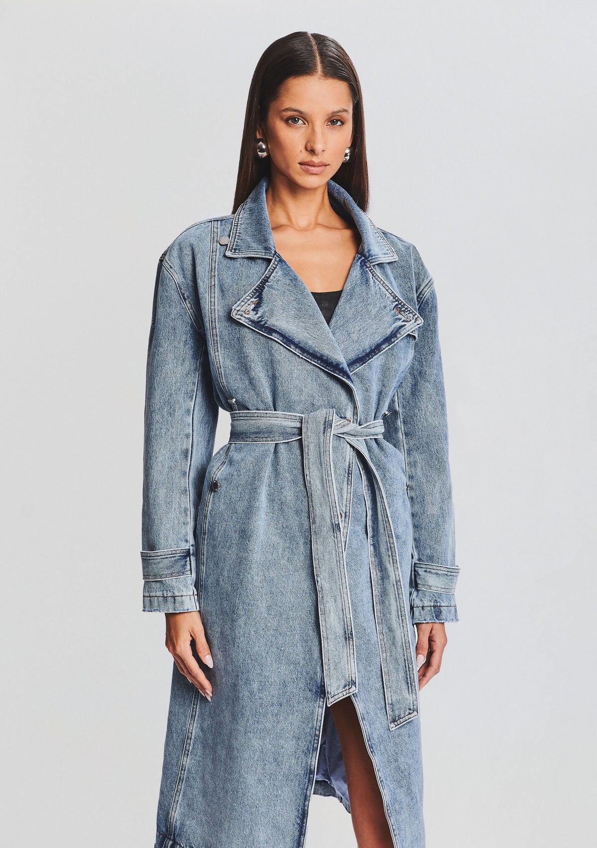 Dakota Denim Jacket by retrofête in Alani, product image 2