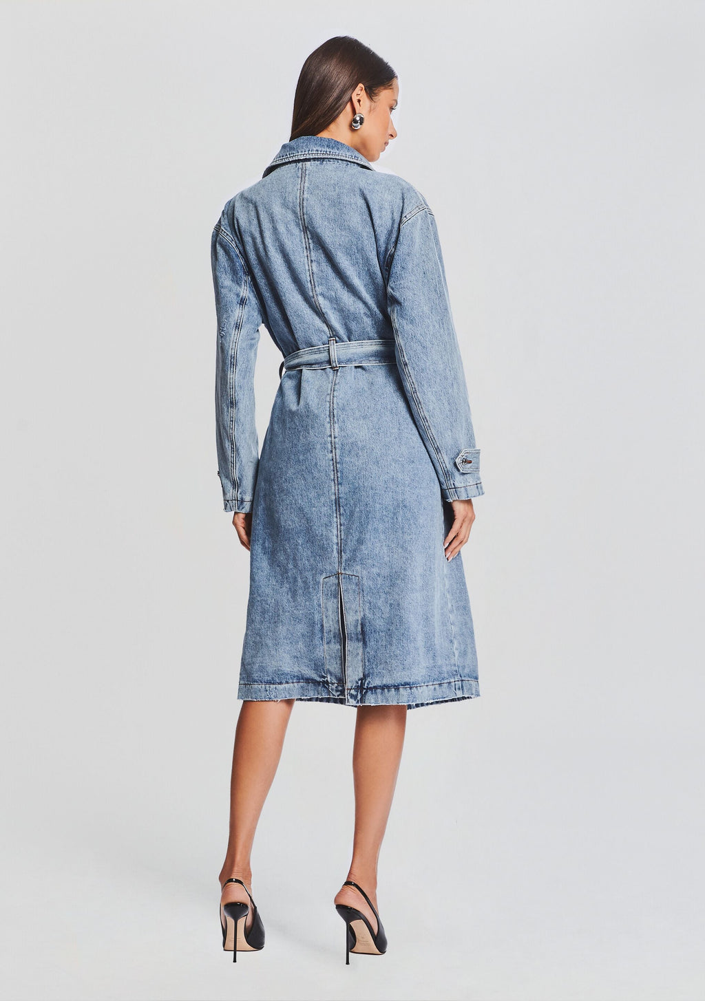Dakota Denim Jacket by retrofête in Alani, product image 4