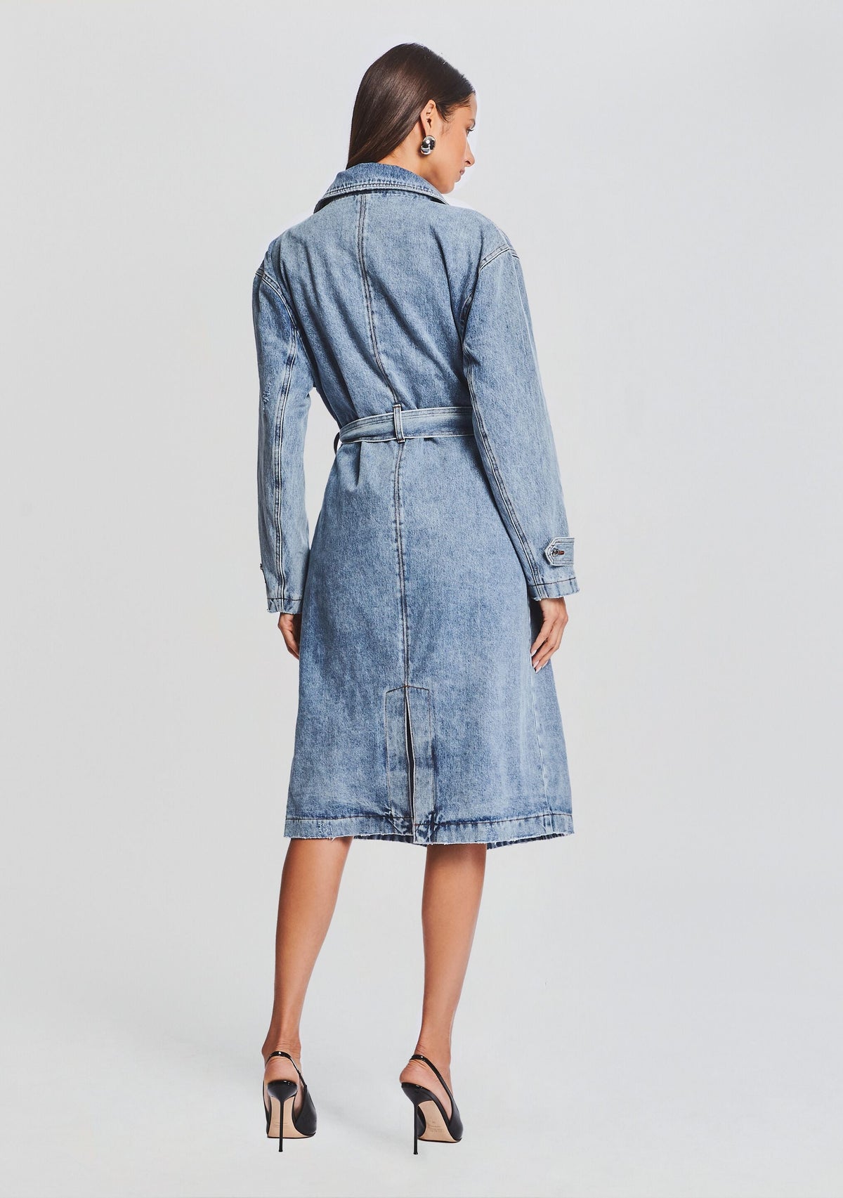 Dakota Denim Jacket by retrofête in Alani, product image 4
