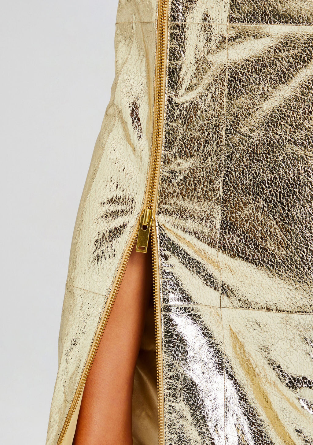 Lavonne Dress by retrofête in Gold, product image 5