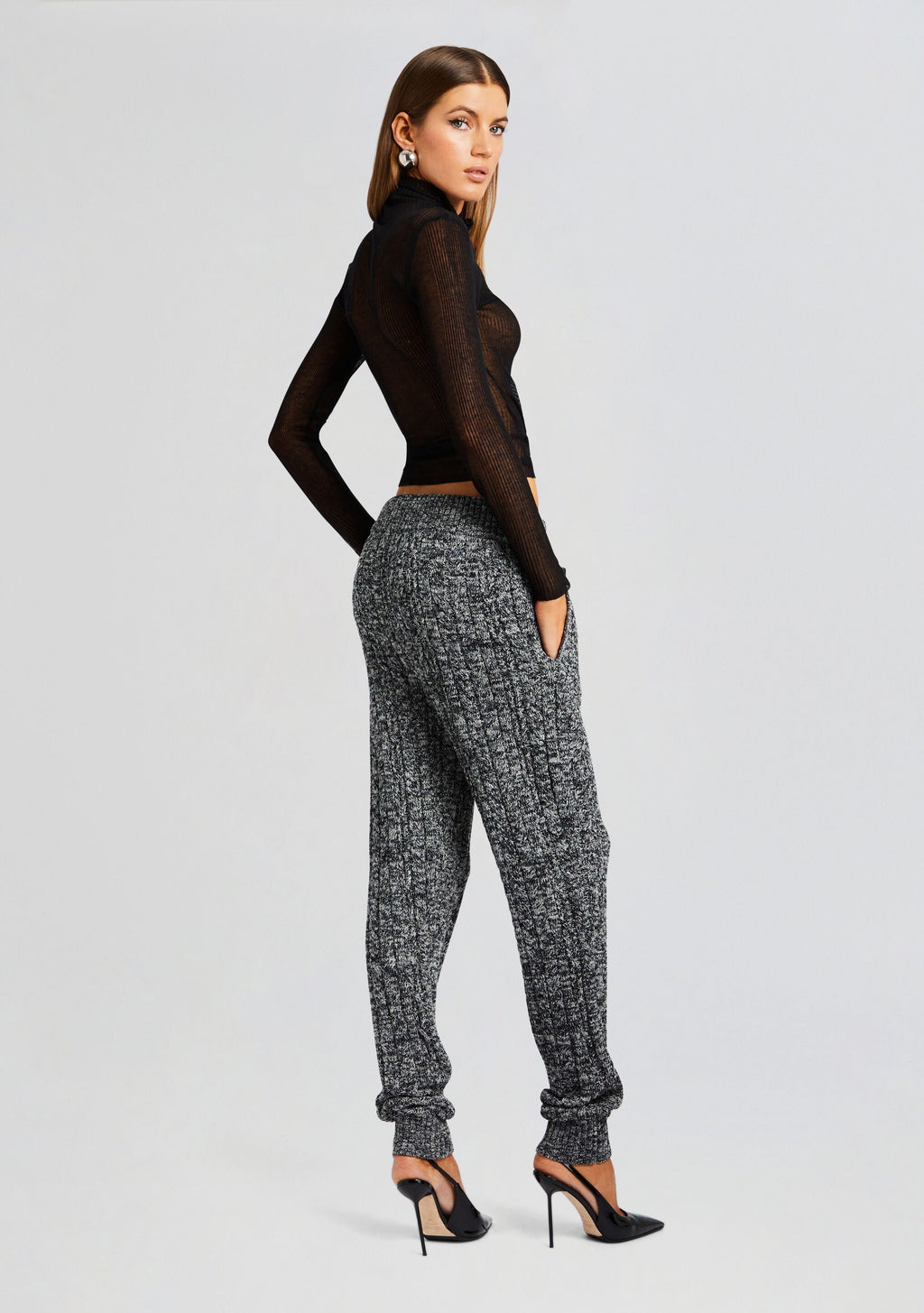 Lynx Jogger by SEROYA in Charcoal, product image 4
