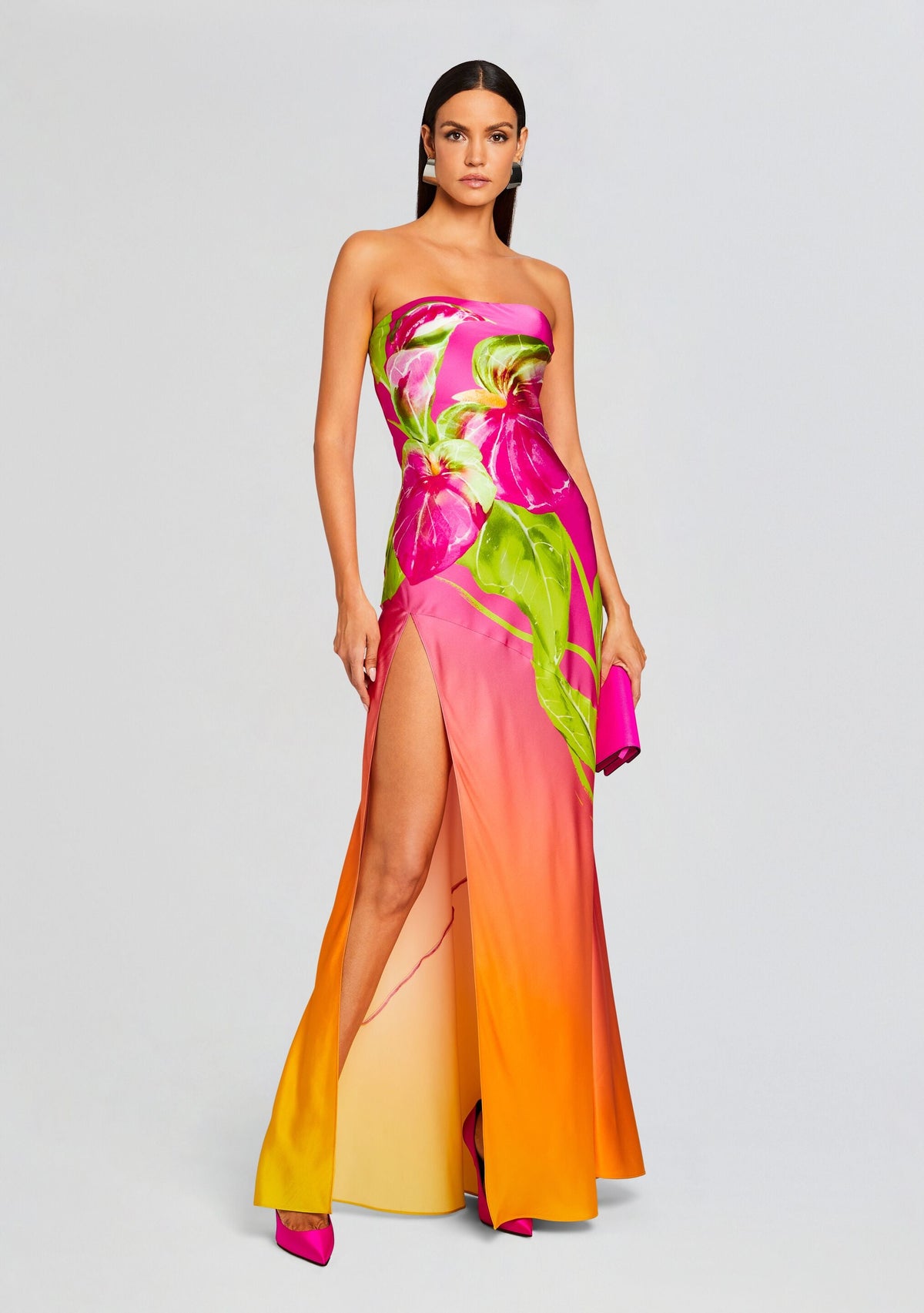 Aiyanna Dress by retrofête in Ombre Anthurium, product image 5