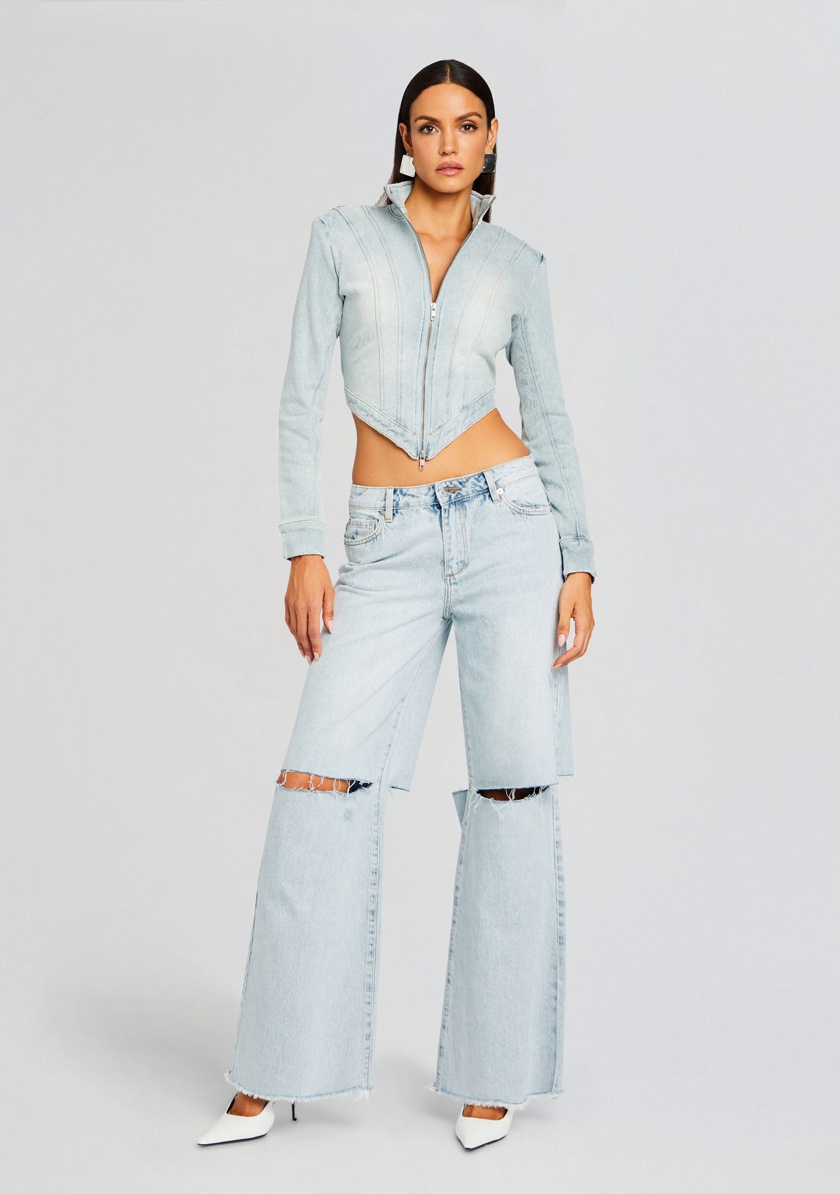 Wrenley Low-Rise Jean by SEROYA in Skylight, product image 5