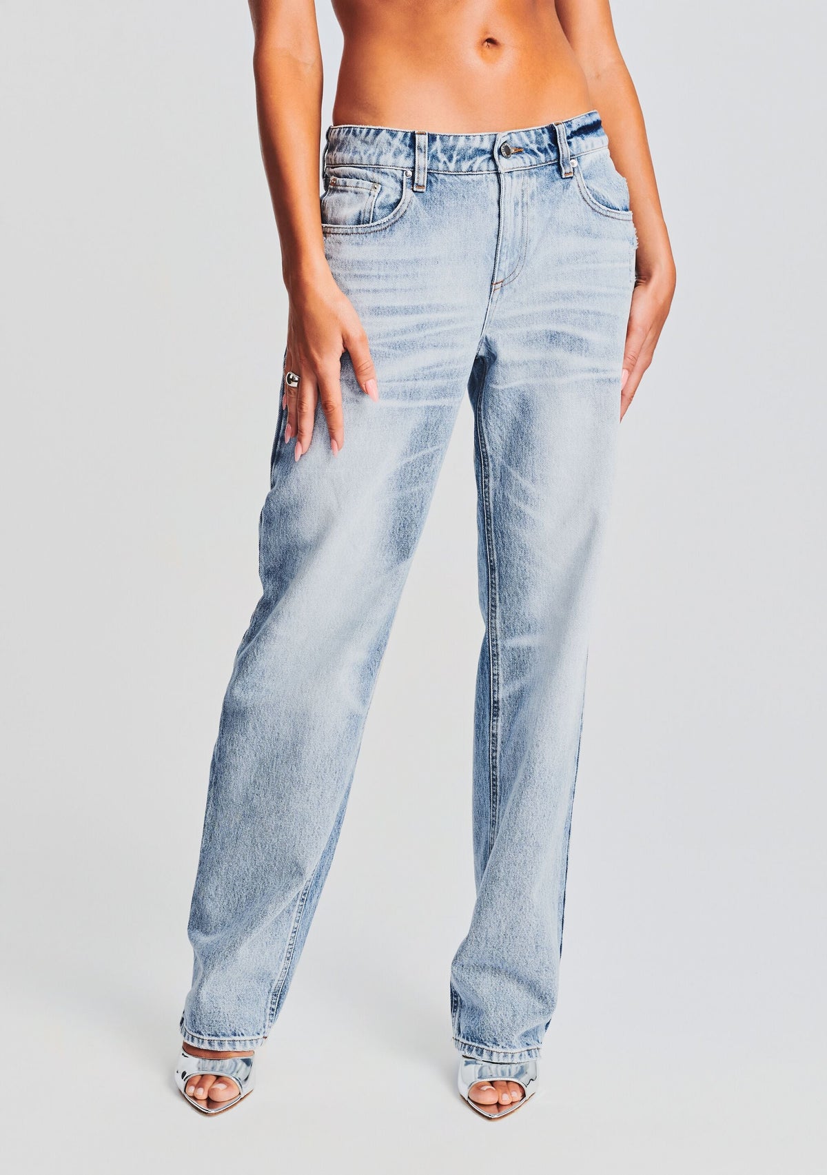 Sydney Low Rise Jean by retrofête in Alani, product image 1