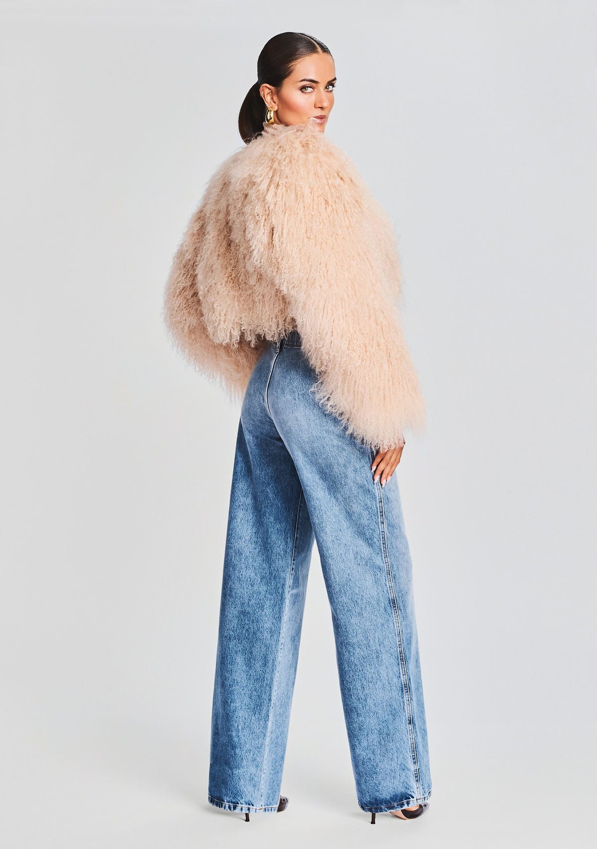 Luxe Jacket by retrofête in Tannin, product image 4