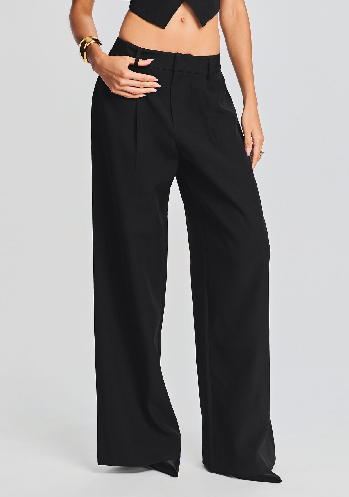 Antonia Pant by retrofête in Black, product image 1