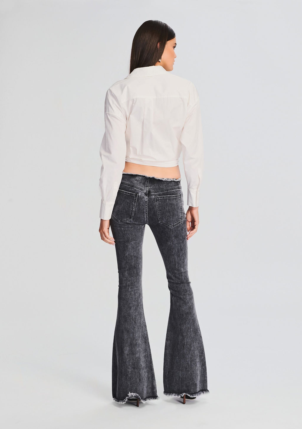 Izzi Low-Rise Jean by SEROYA in Castlerock, product image 4