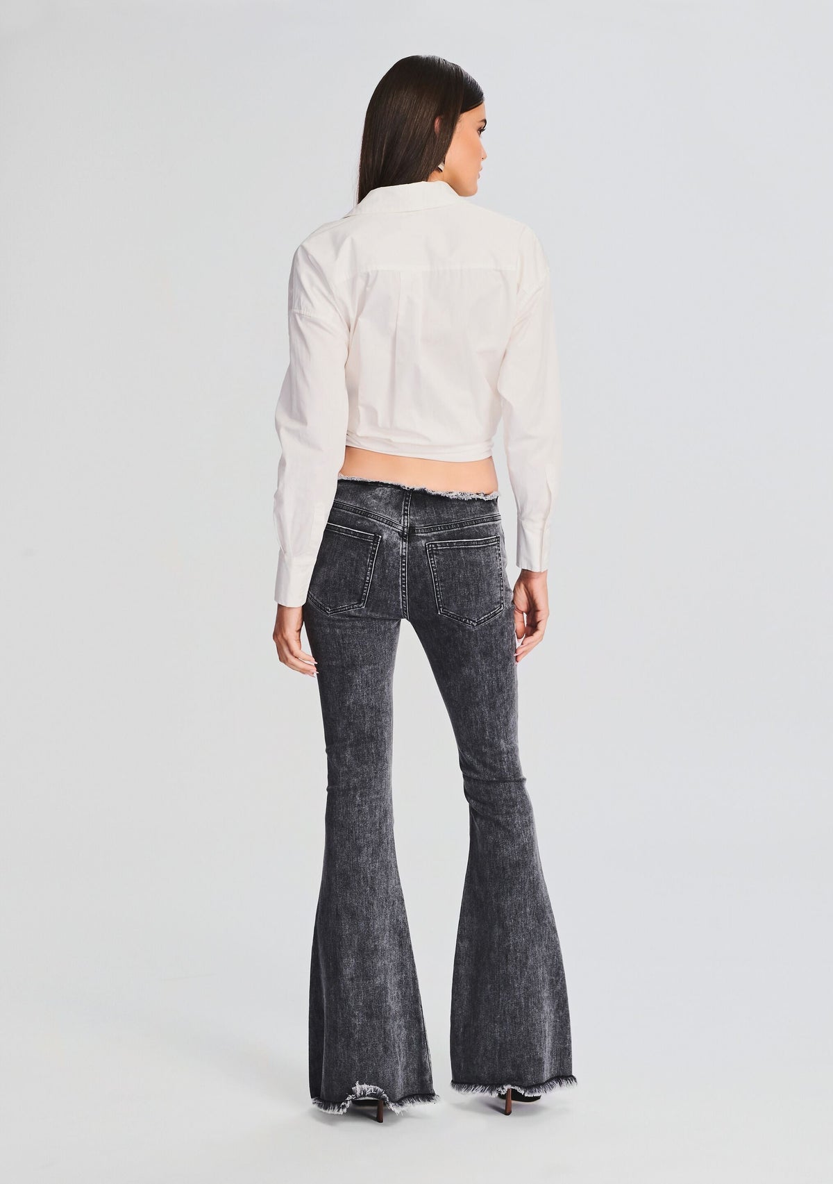 Izzi Low-Rise Jean by SEROYA in Castlerock, product image 4