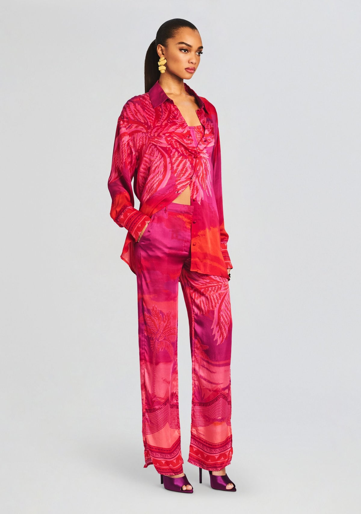 Soma Oversized Shirt by Hemant & Nandita in Multicolor, product image 3