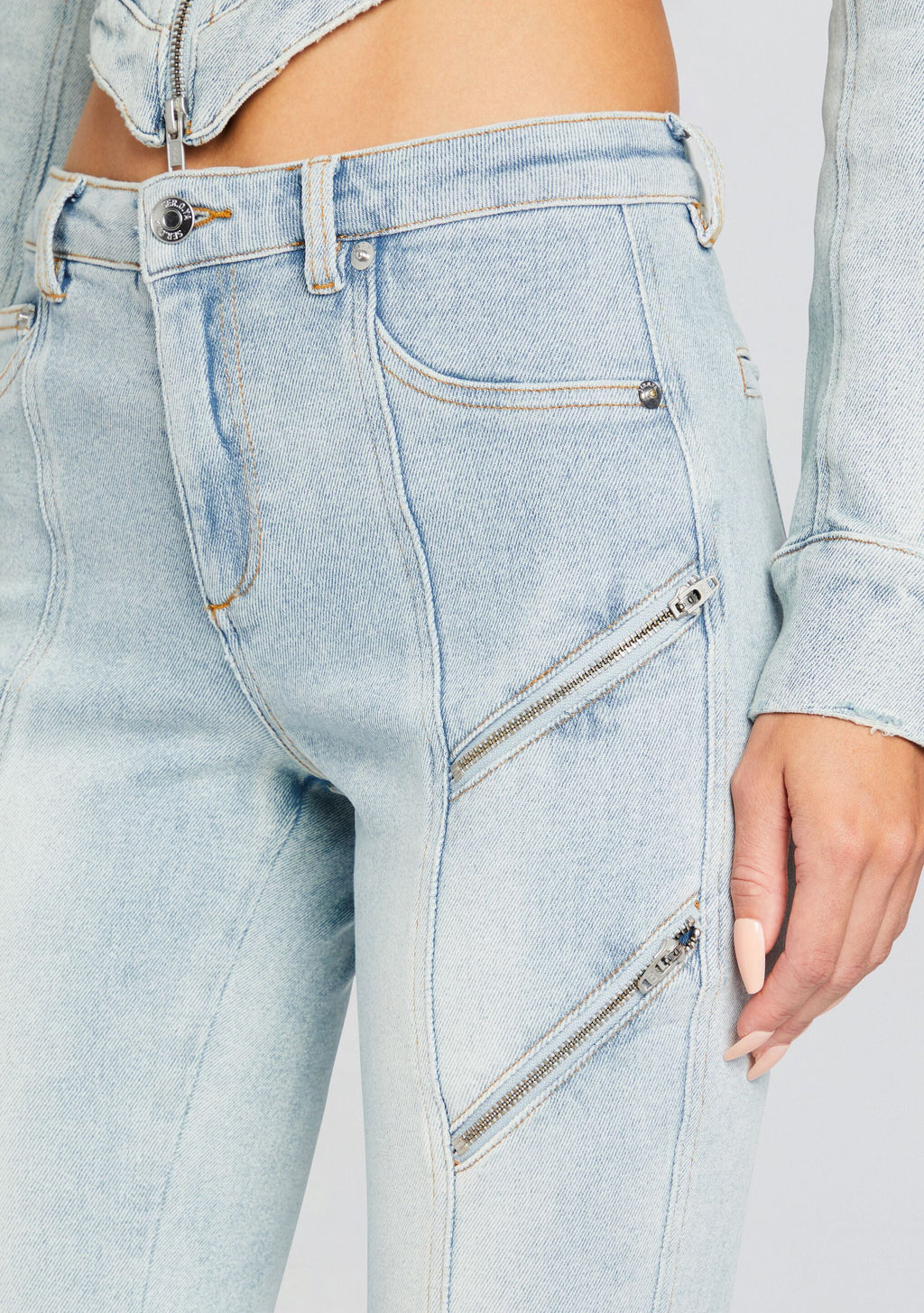 Ferris Zipper Jean by SEROYA in Skylight, product image 2