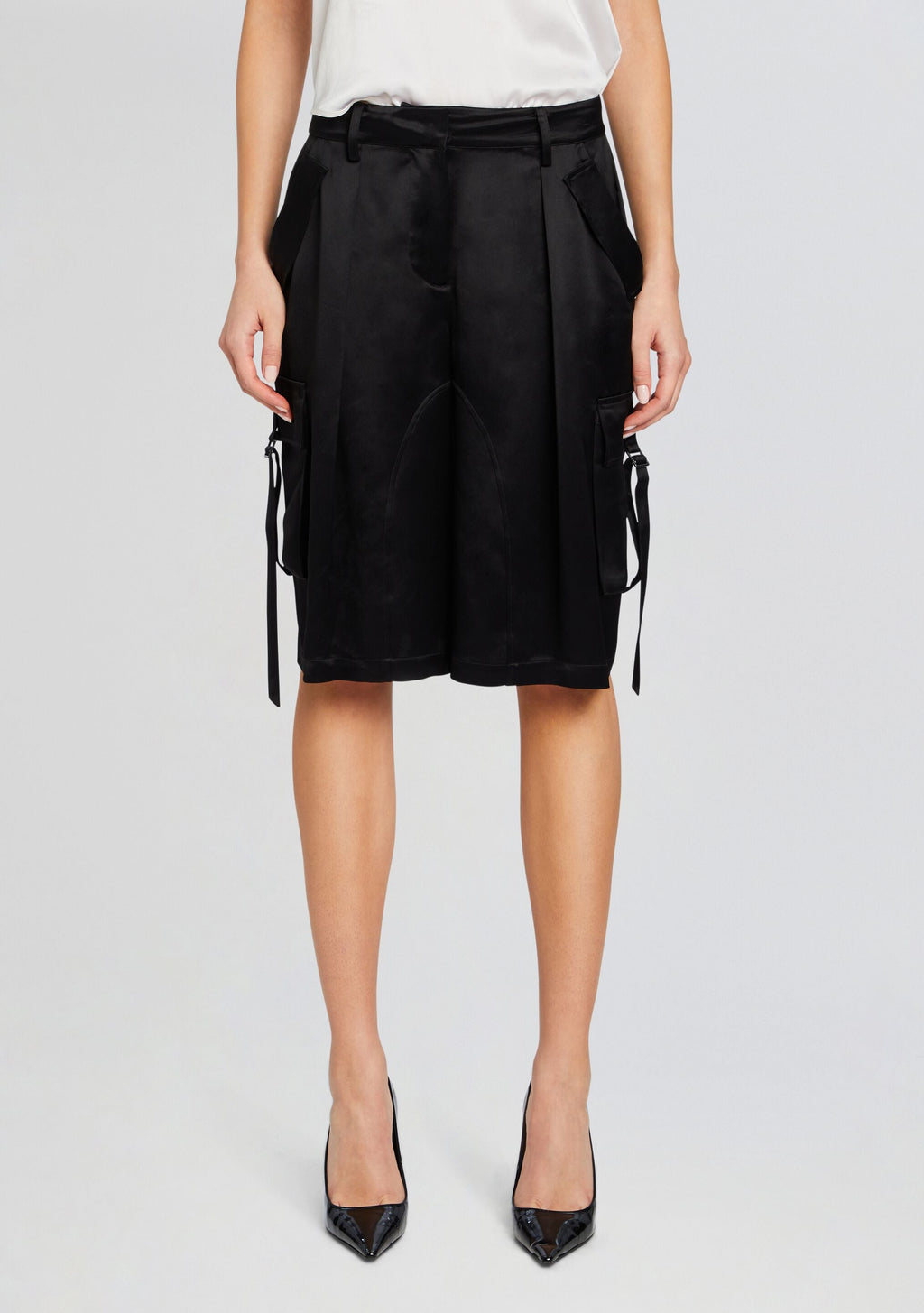 Mae Cargo Short by retrofête in Black, product image 1