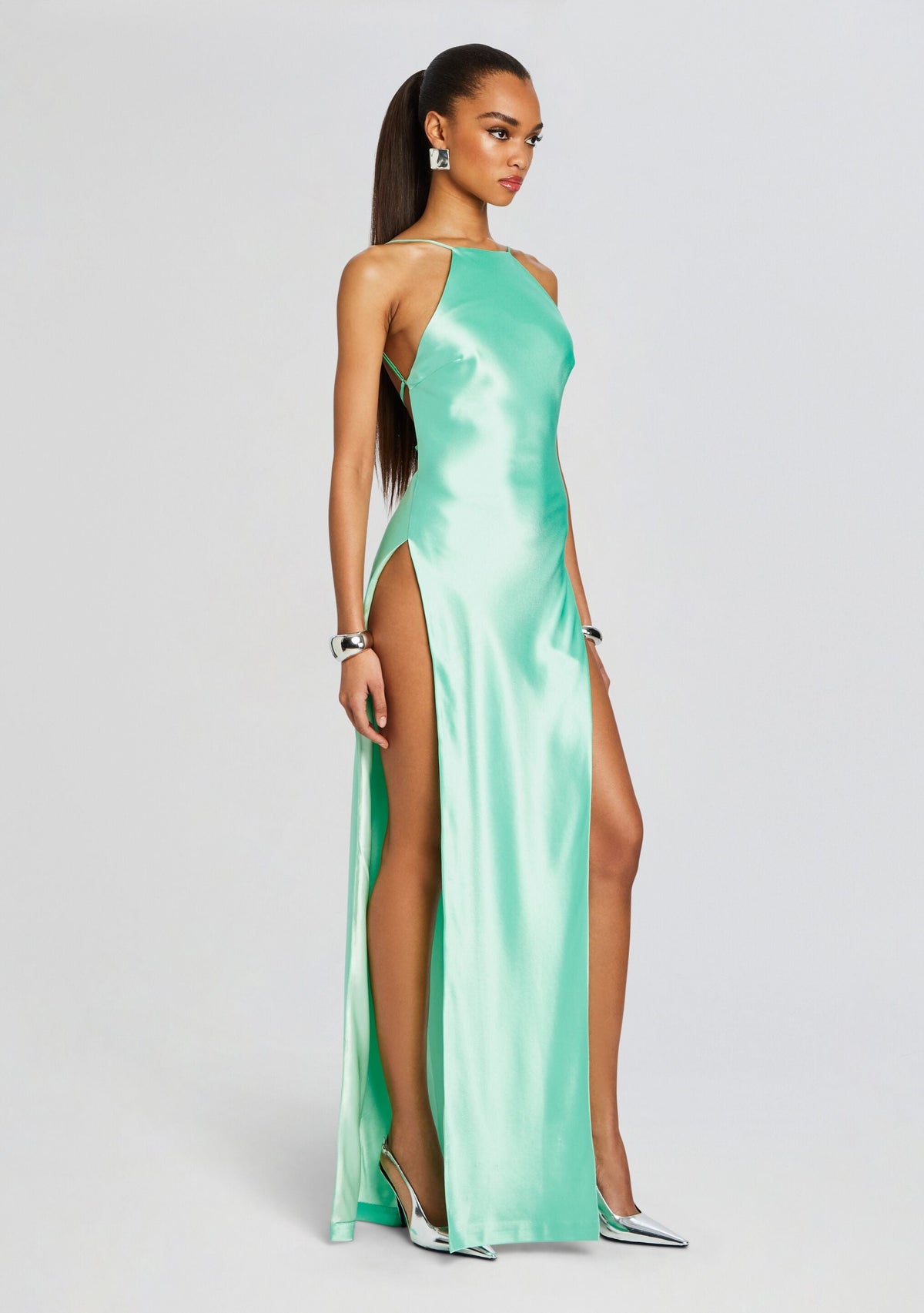 Nyssa Dress by retrofête in Pistachio, product image 3