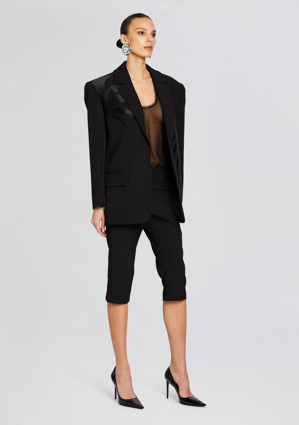 Rumer Blazer by retrofête in Black, product image 3