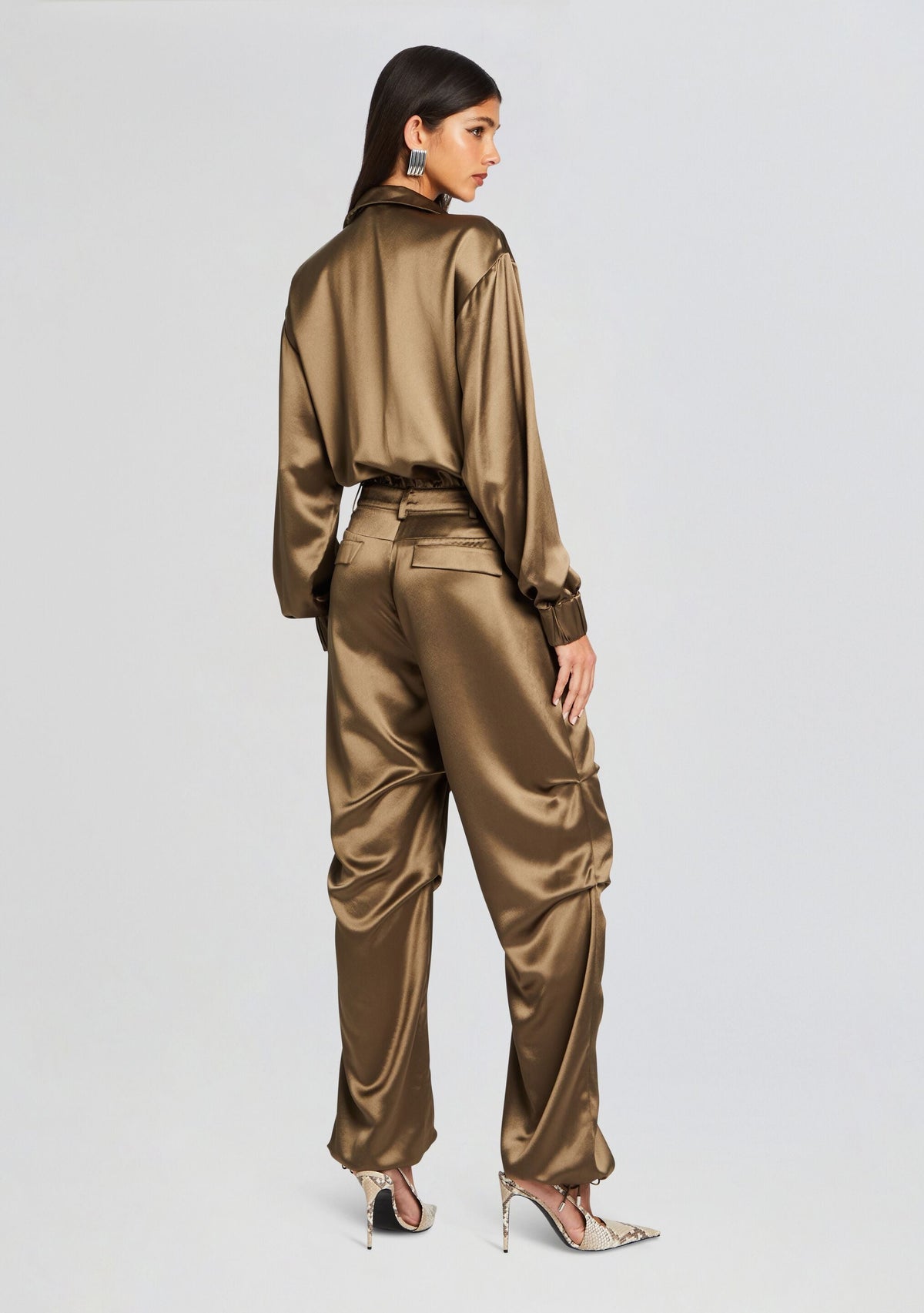 Robin Jumpsuit by retrofête in Military Green, product image 4