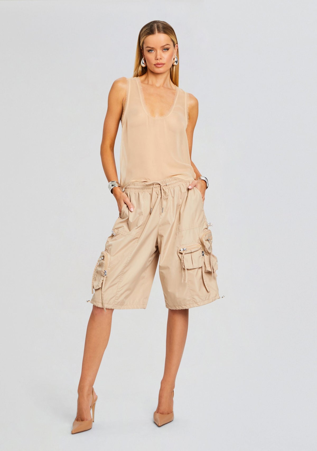 Alba Cargo Short by SEROYA in oxford, product image 5