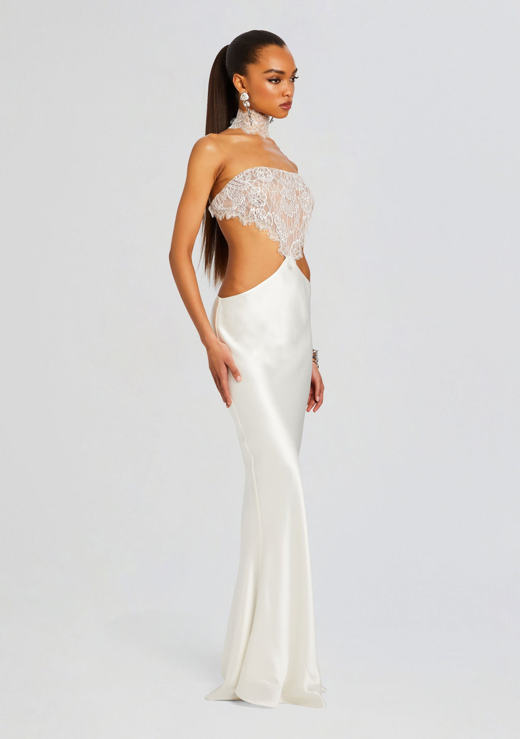 Lucie Dress by retrofête in White, product image 4
