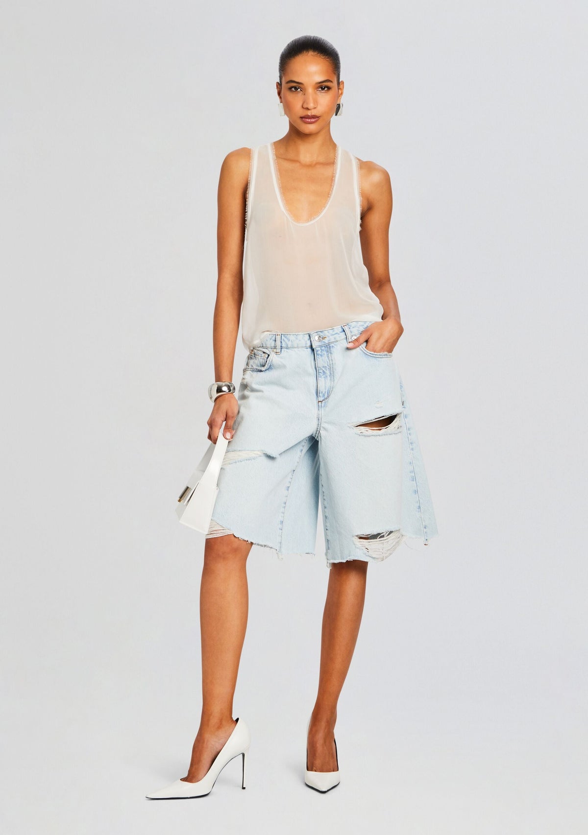 Belinda Short by SEROYA in Iceberg, product image 5