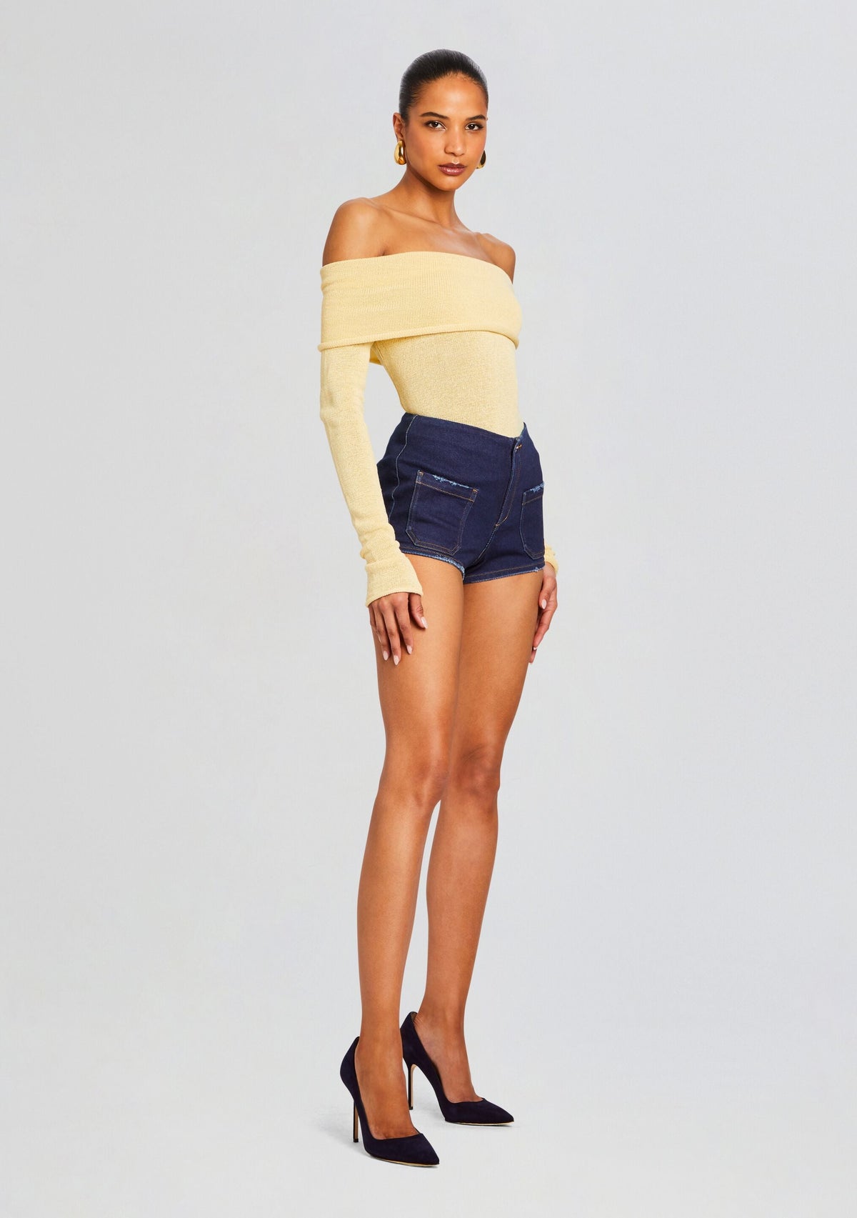 Kinsley Hot Short by SEROYA in Deep Sea, product image 3