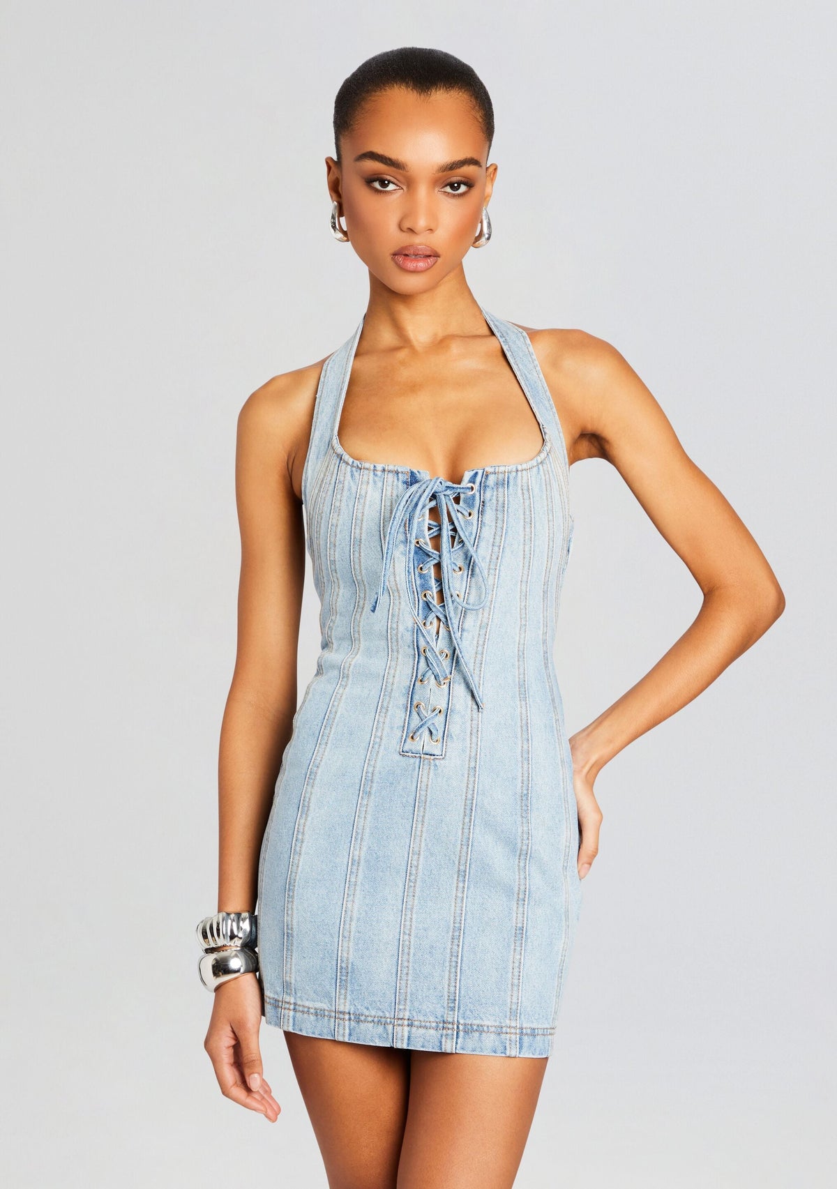 Joan Denim Dress by retrofête in Tel Aviv Sand, product image 5