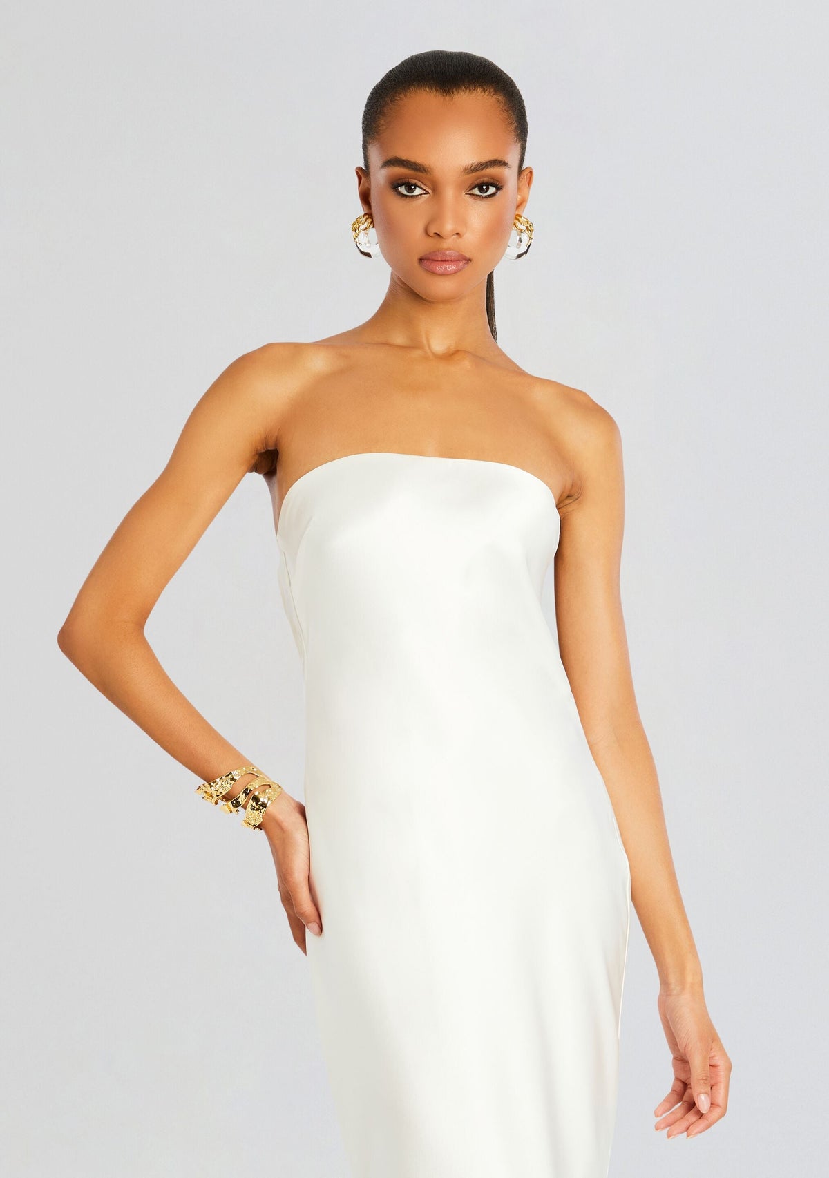 Wendi Dress by retrofête in White, product image 4
