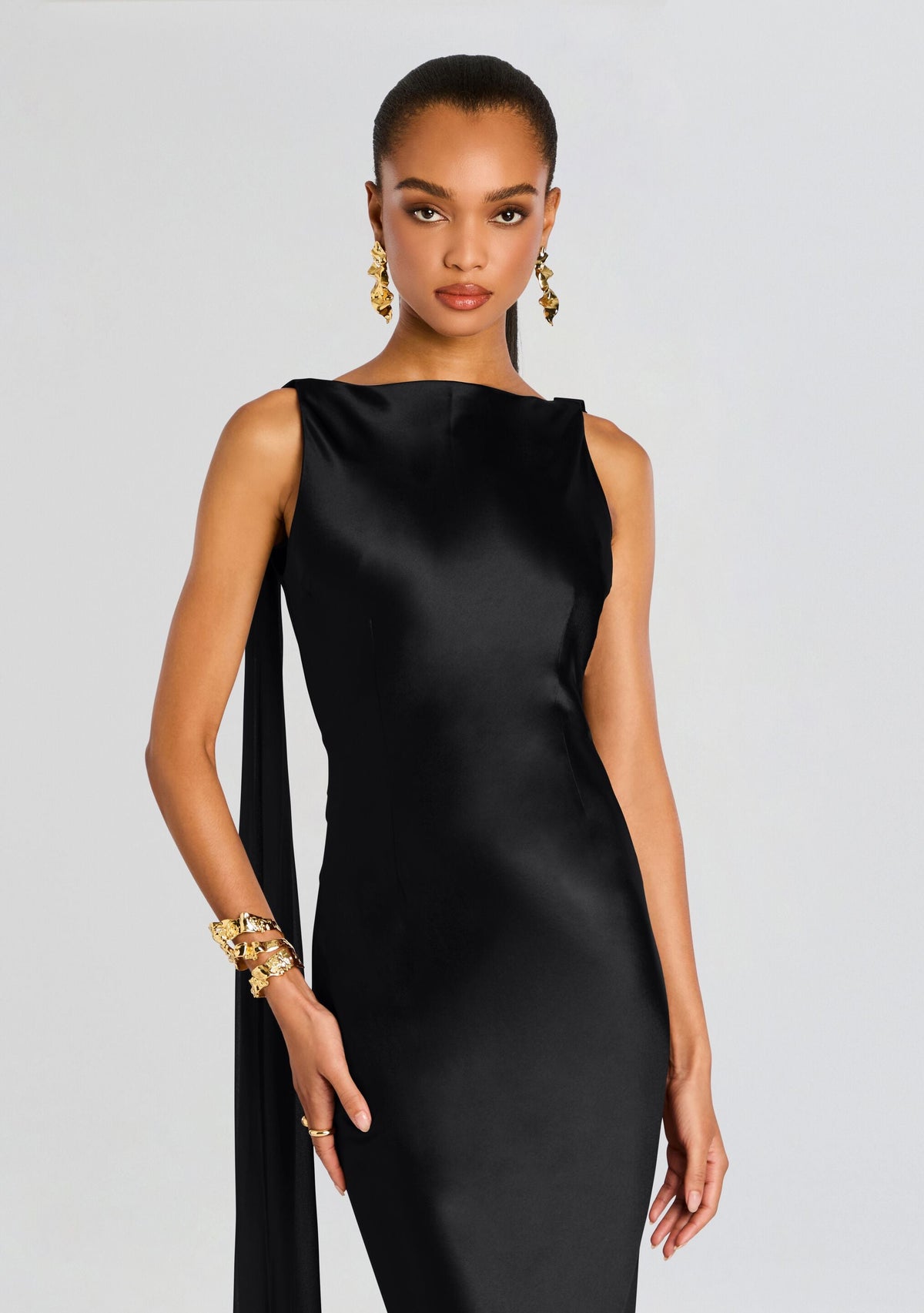 Julia Dress by retrofête in Black, product image 5