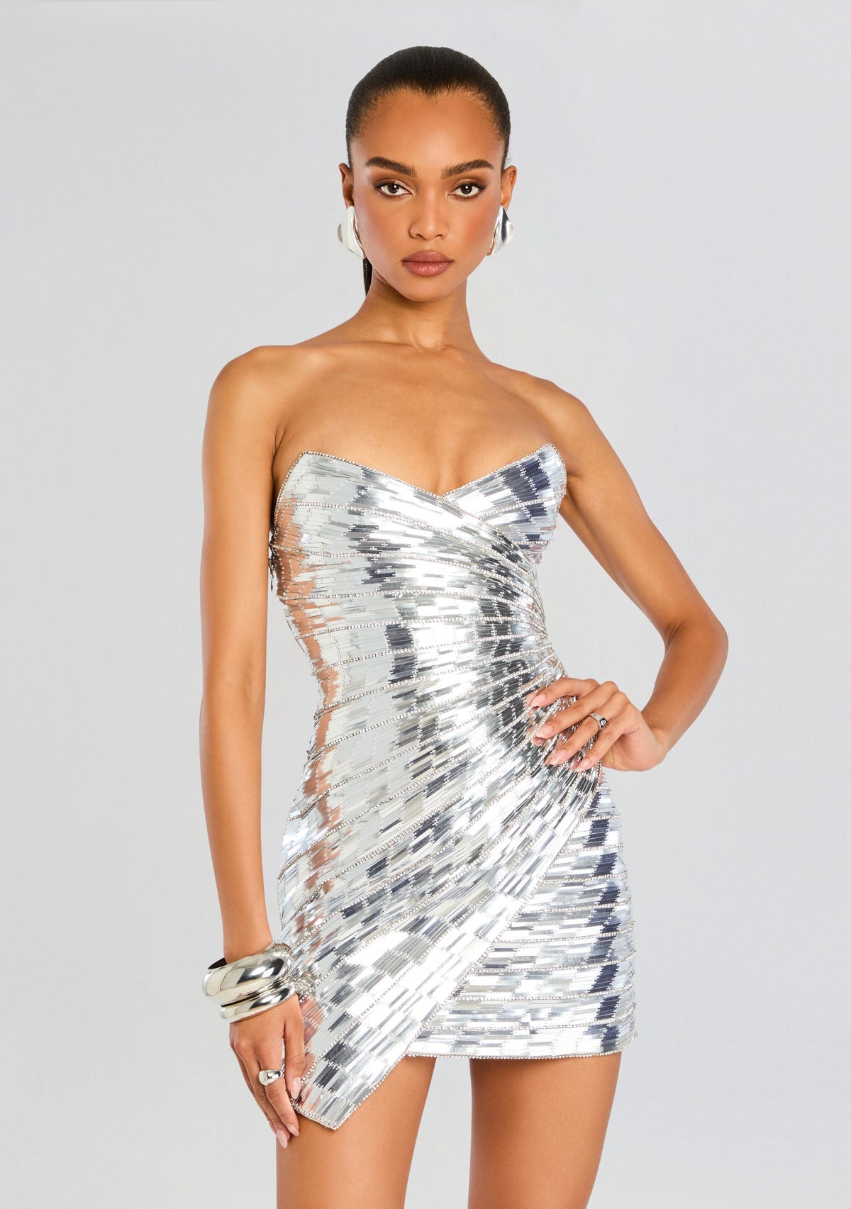 Aura Dress by retrofête in Silver, product image 6