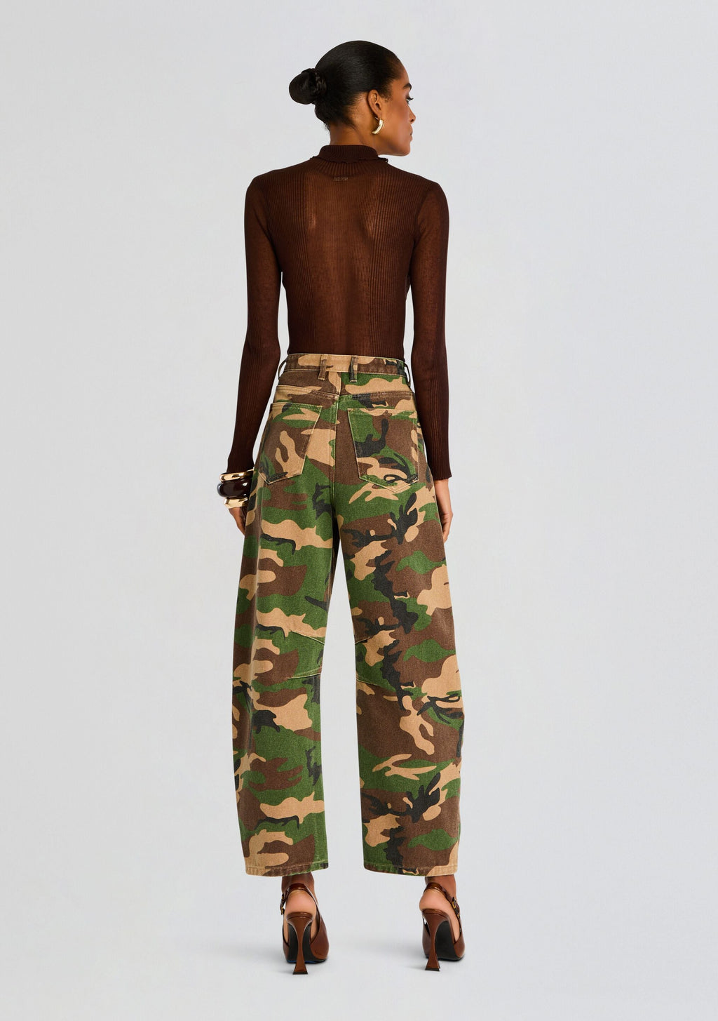 Marbel Mid Rise Barrel Jean by SEROYA in Camo Canvas, product image 4