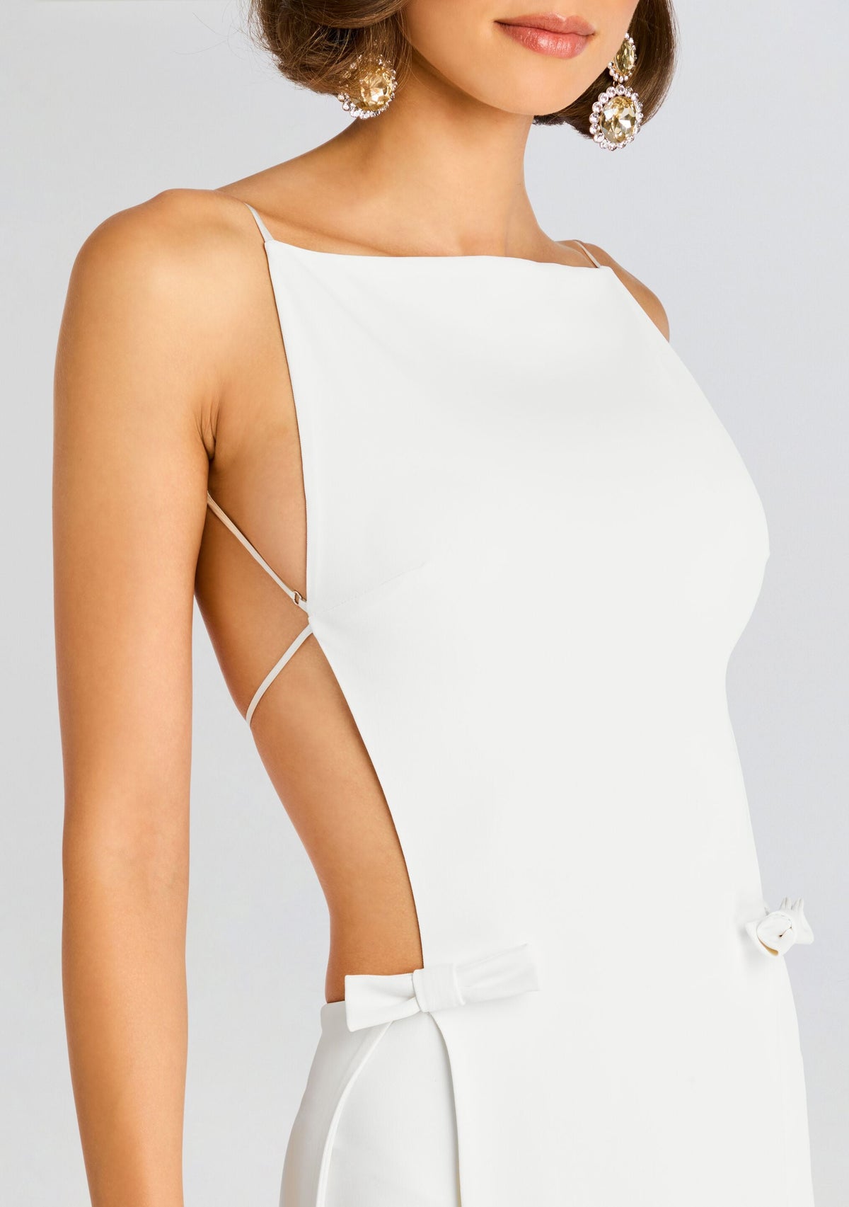Rayzel Dress by retrofête in White, product image 2