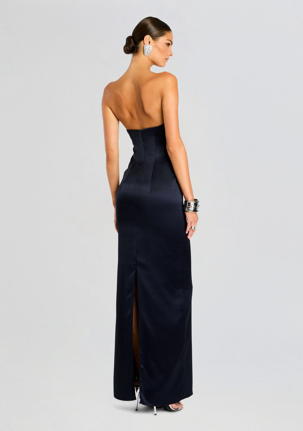 Olivine Dress by retrofête in Navy, product image 4