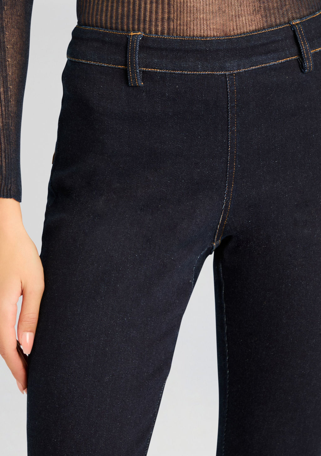 Danica Pant by retrofête in Rinse, product image 2