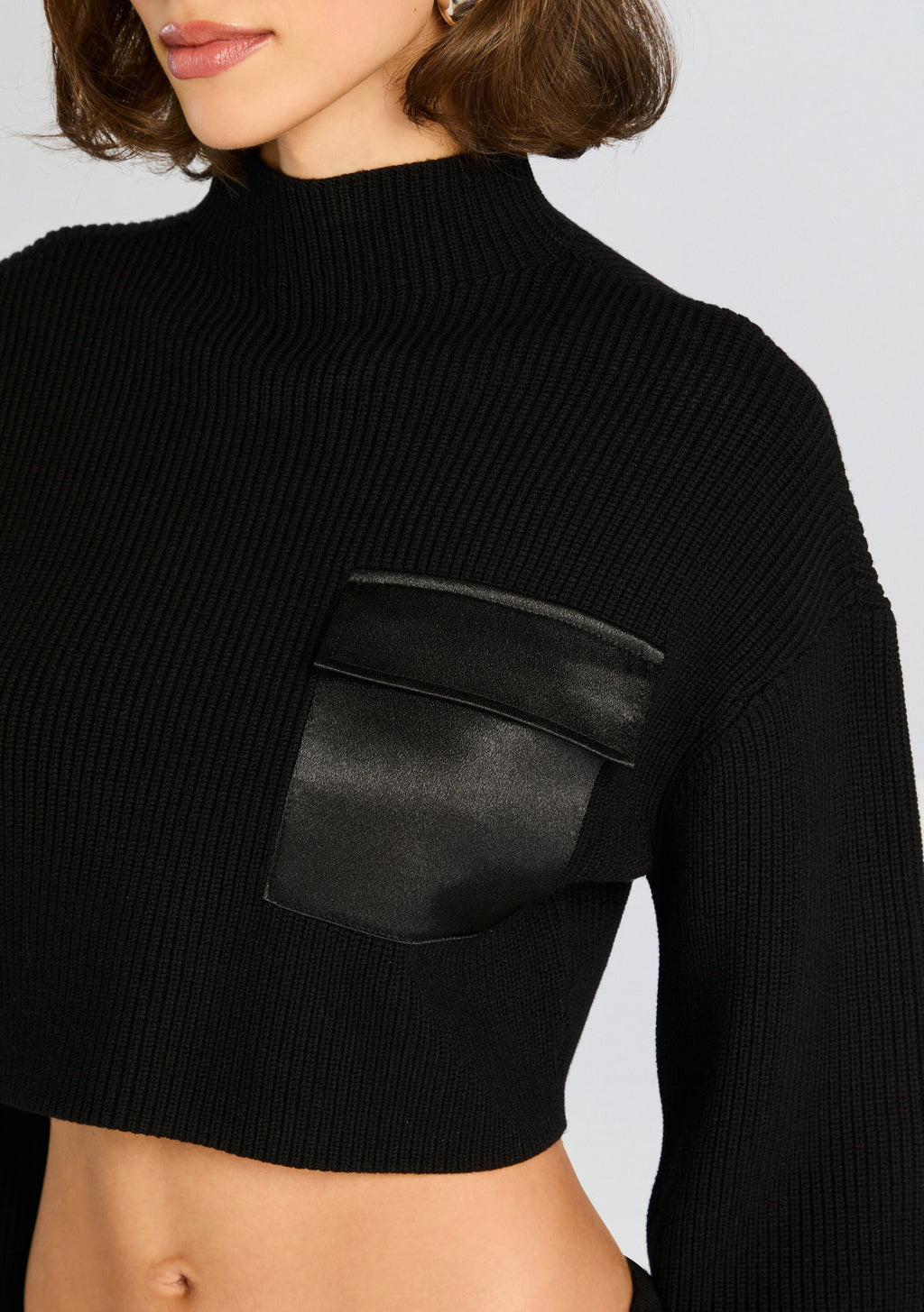 Donna Mid Cropped Sweater by SEROYA in Black, product image 2