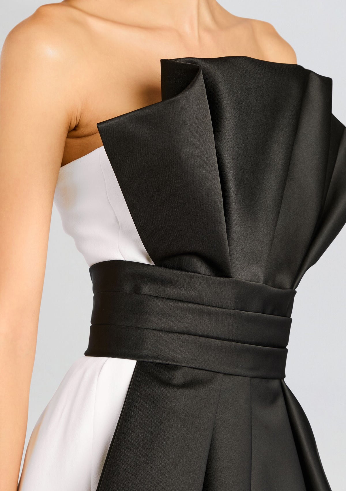 Annette Dress by retrofête in Black/White, product image 3