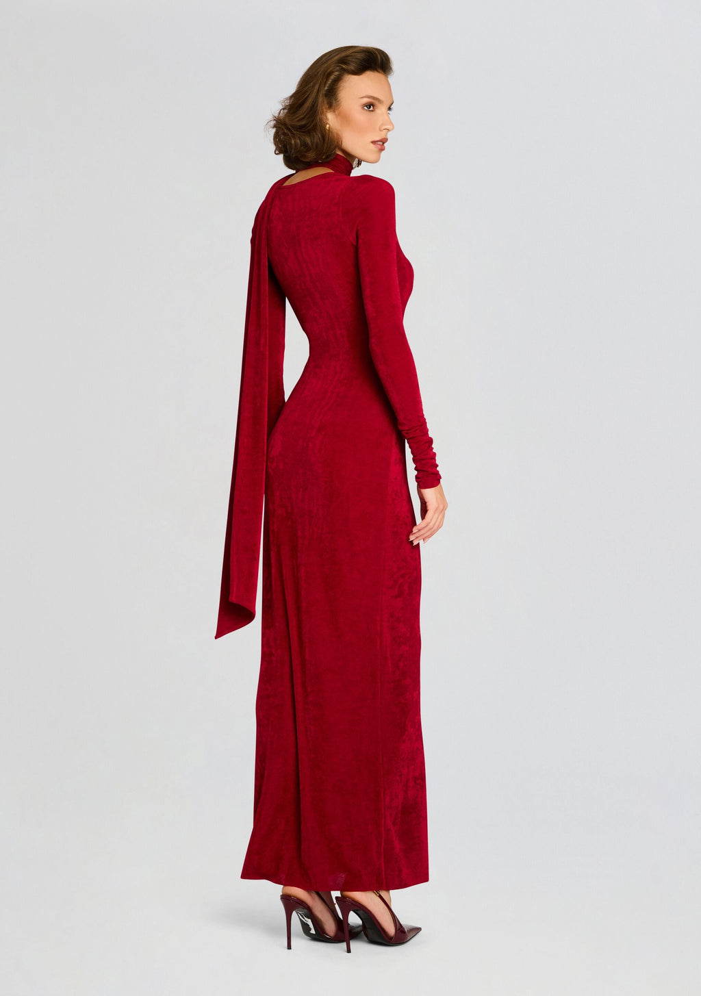 Rashelle Maxi Dress by SEROYA in Ruby Red, product image 4