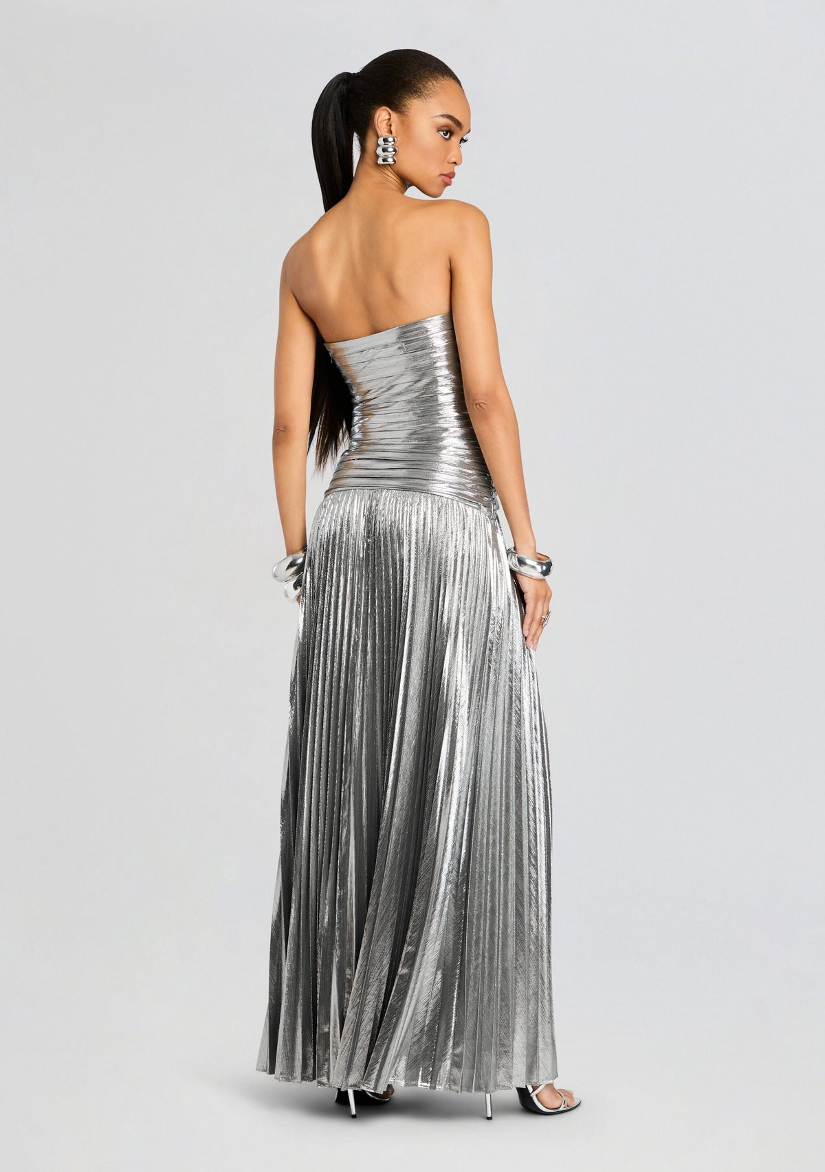 Mallory Dress by retrofête in Aluminium, product image 4