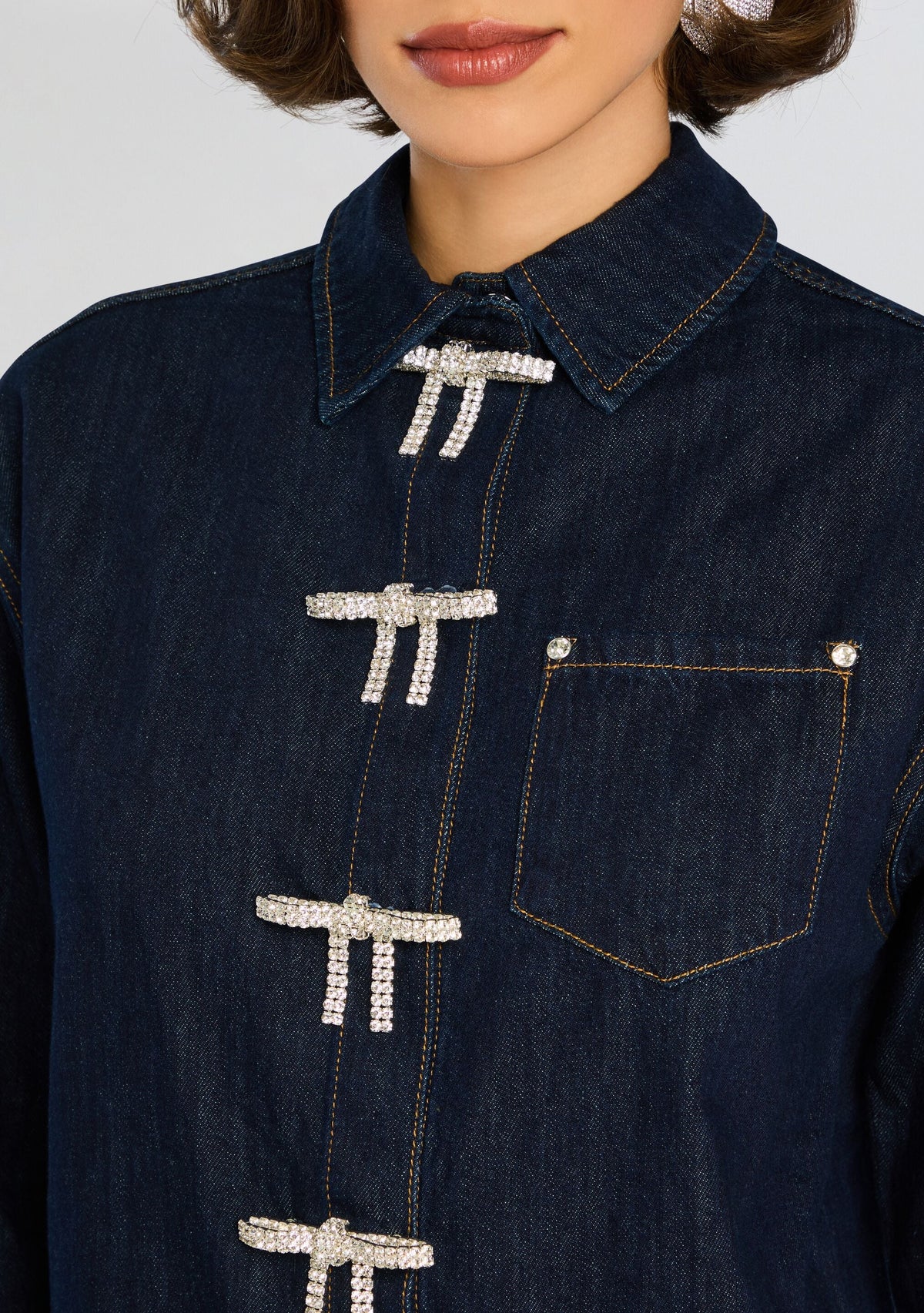 Hessa Denim Shirt by retrofête in Rinse, product image 3