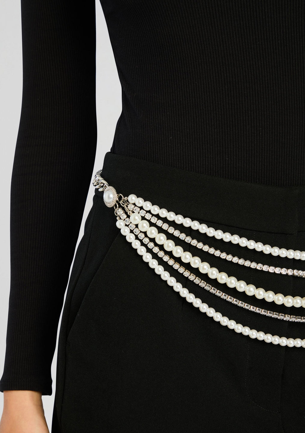 Chloe Pearl Chain Belt by retrofête in Silver, product image 3