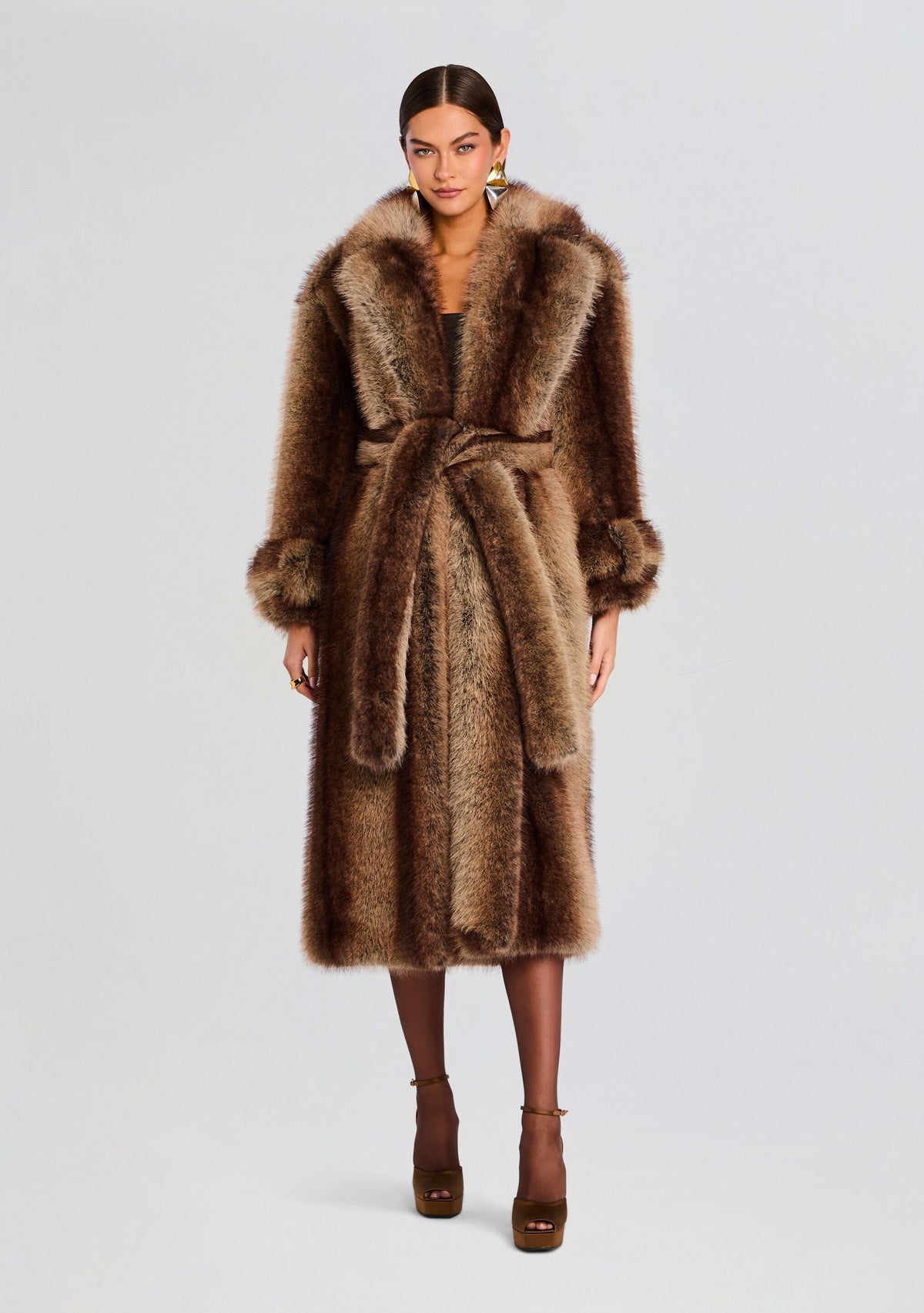 Shantel Faux Fur Coat by retrofête in Macchiato, product image 4