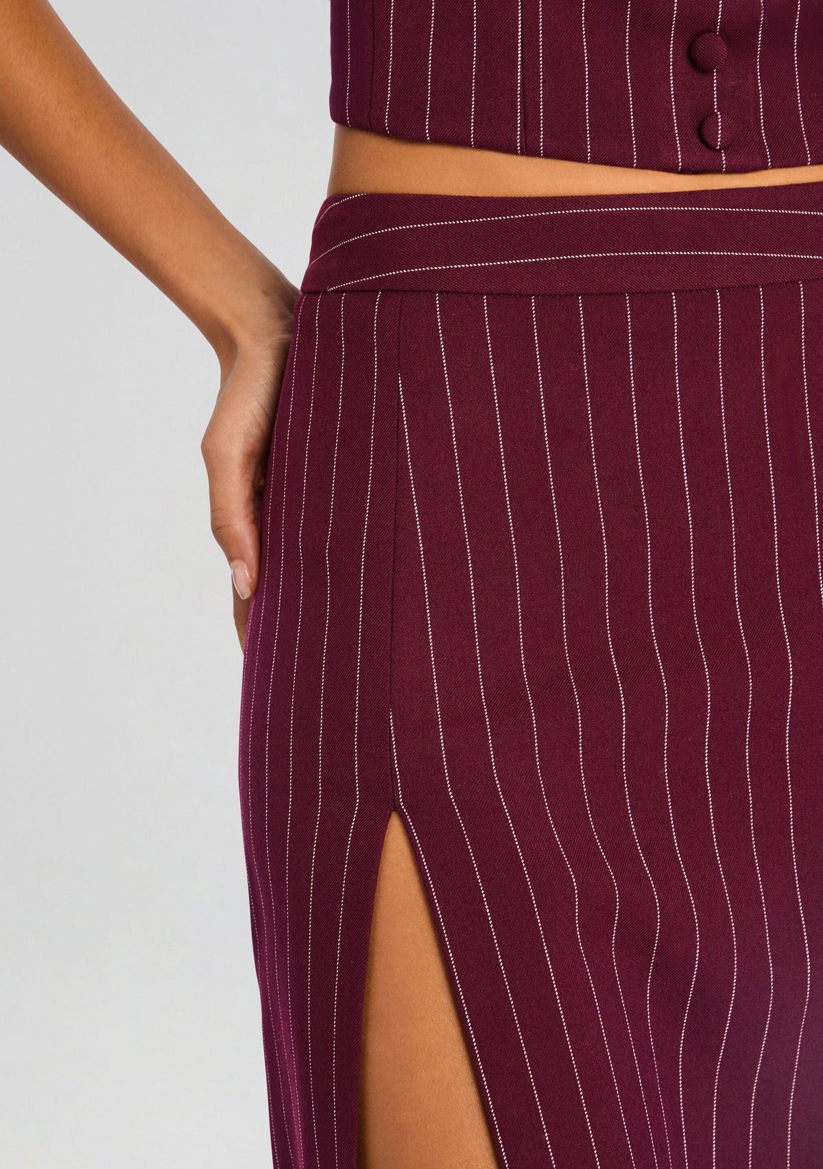 Brigette Skirt by retrofête in Port, product image 3